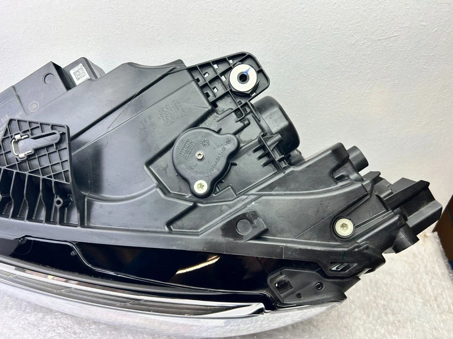 Original Audi A3 8Y LED Scheinwerfer links 8Y0941033D