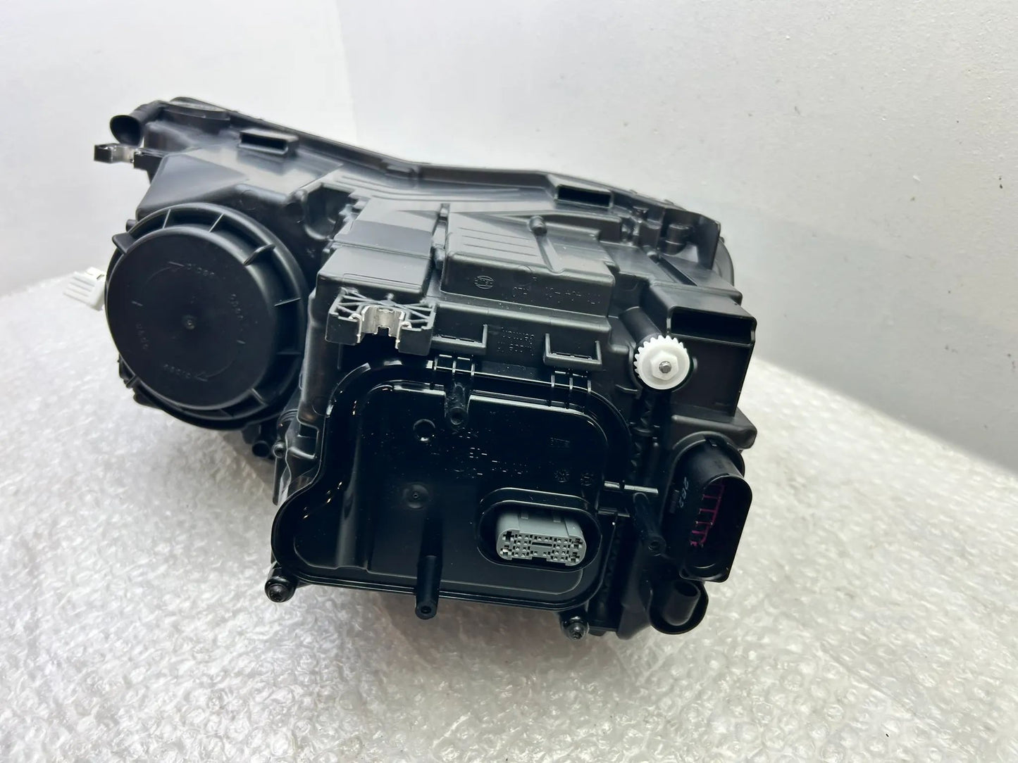 NEU Original Audi A8 4H Xenon Scheinwerfer links 4H0941029AE