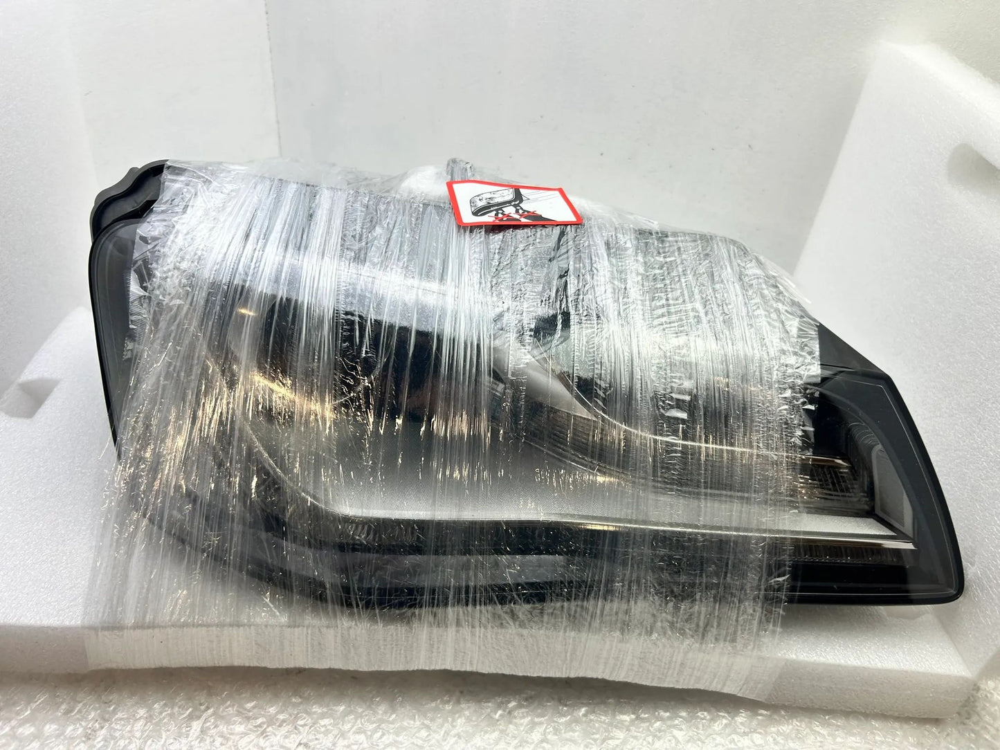 NEU Original Audi A8 4H Xenon Scheinwerfer rechts 4H0941030M