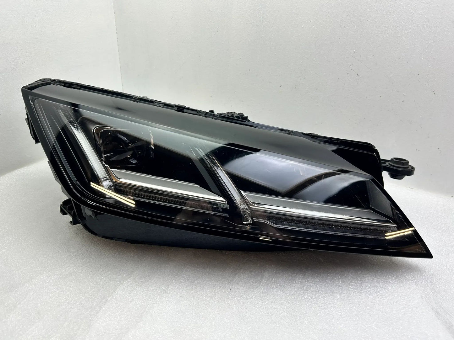 Original Audi TT 8S LED Scheinwerfer rechts 8S0941034F
