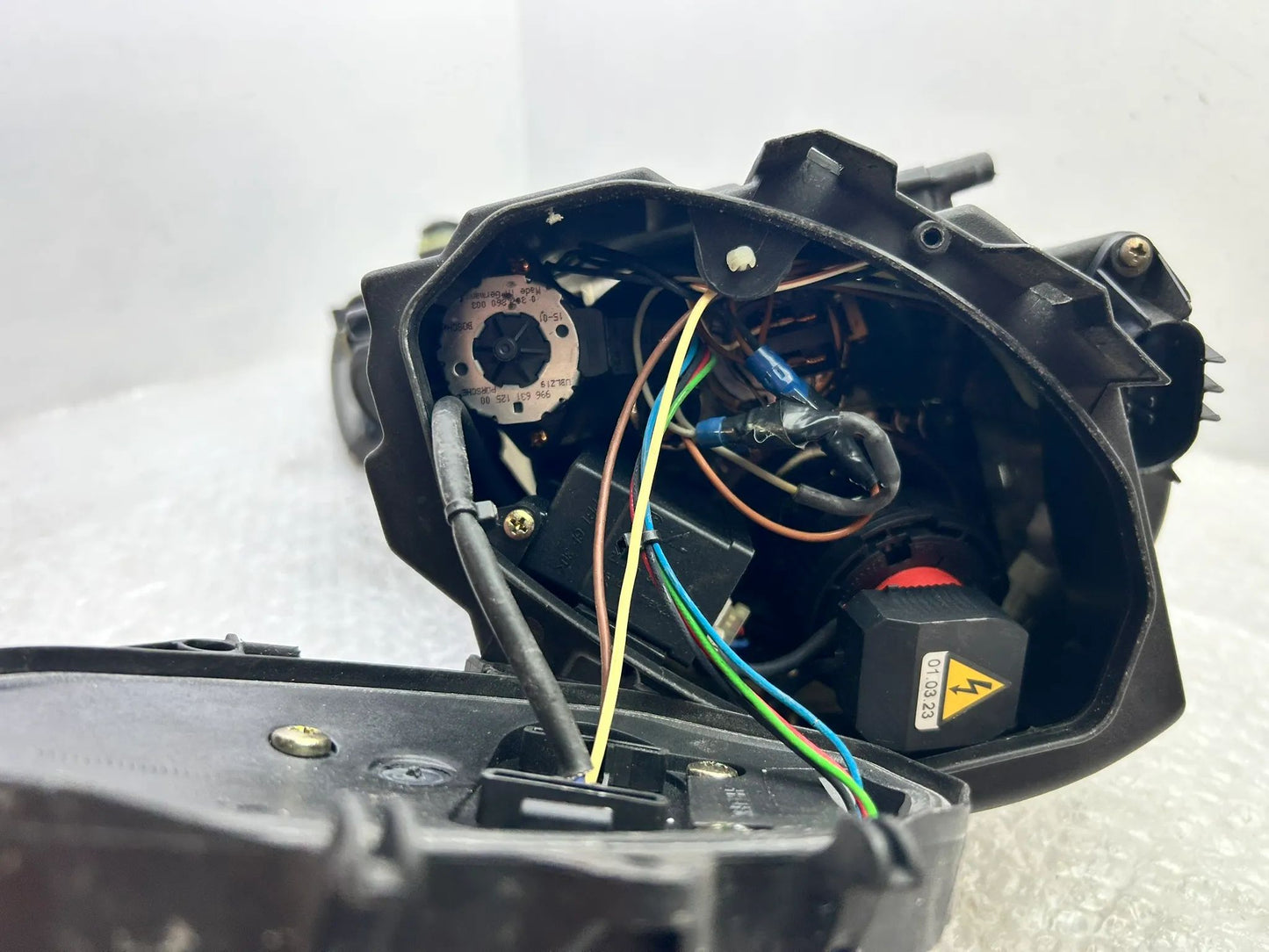 Porsche 911 996 Xenon Scheinwerfer links 99663105701 DEFEKT