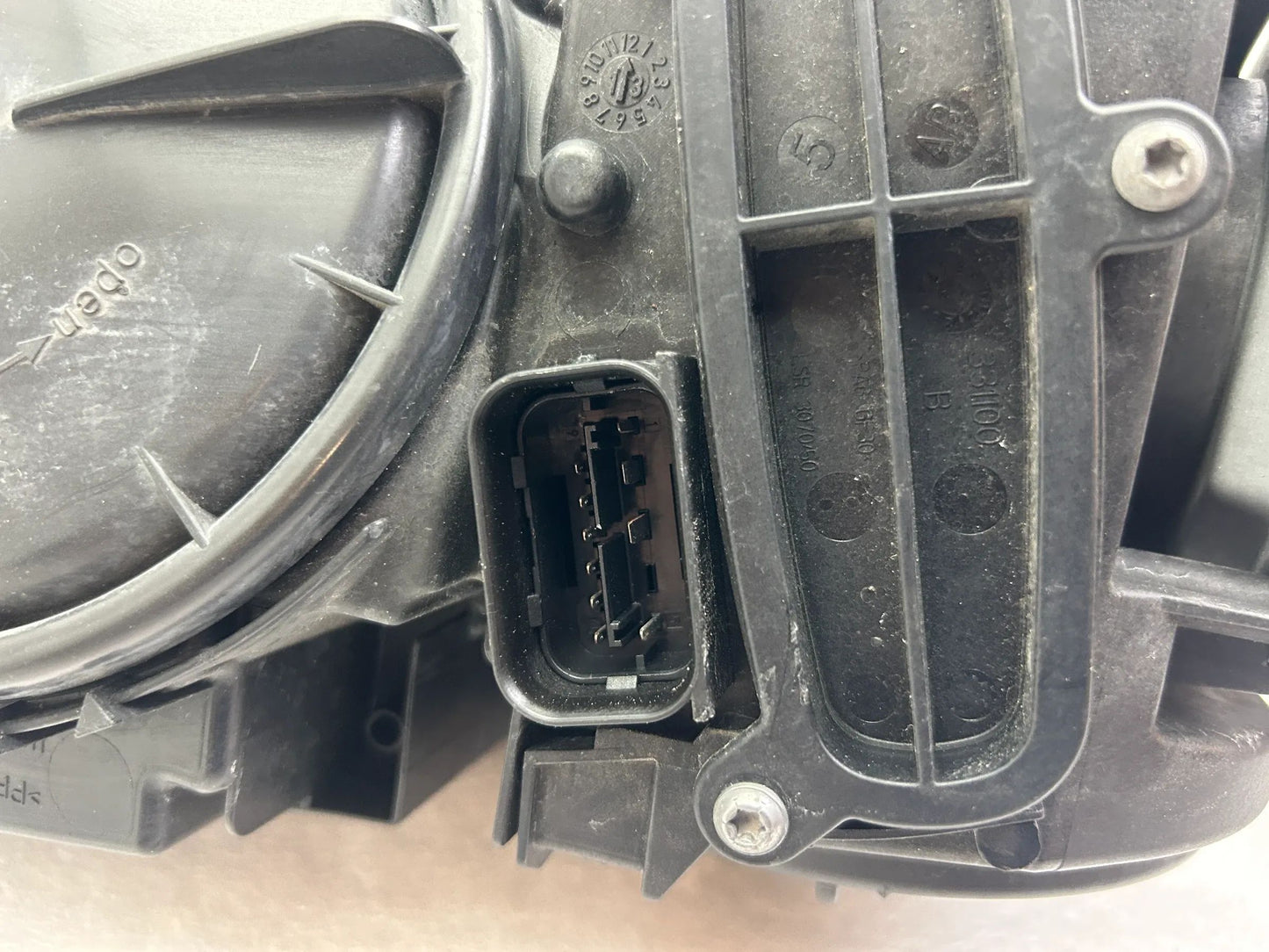 BMW 4er F32 F33 F36 LED Scheinwerfer links rechts 7399109 7399110