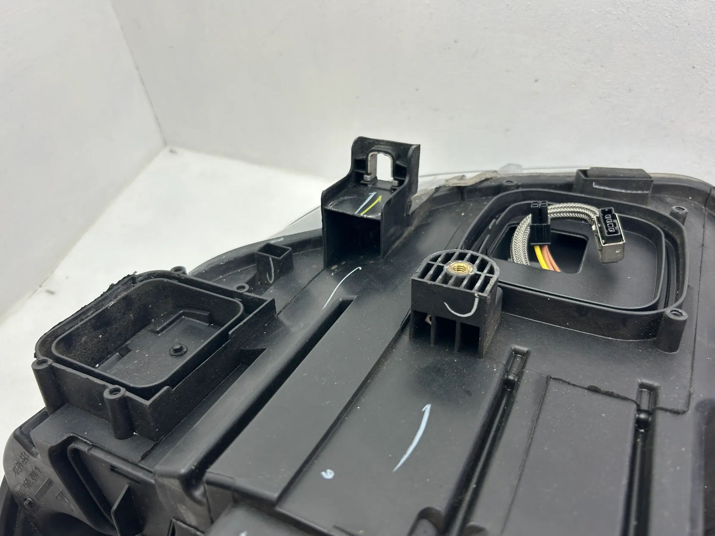 Original BMW X5 E70 Bi-Xenon Scheinwerfer rechts 7161588