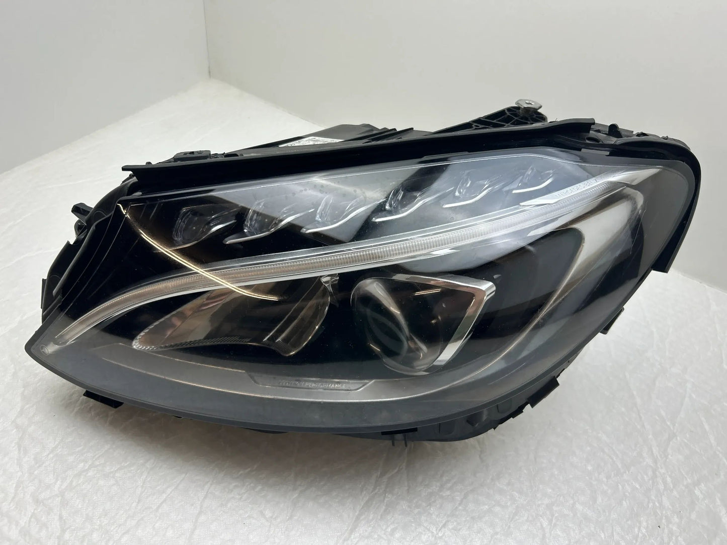 Mercedes C-Klasse W205 LED Scheinwerfer links A2059062504