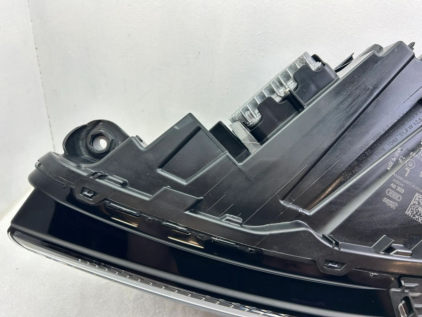 Original Audi Q4 E-Tron LED Scheinwerfer links 89A941035
