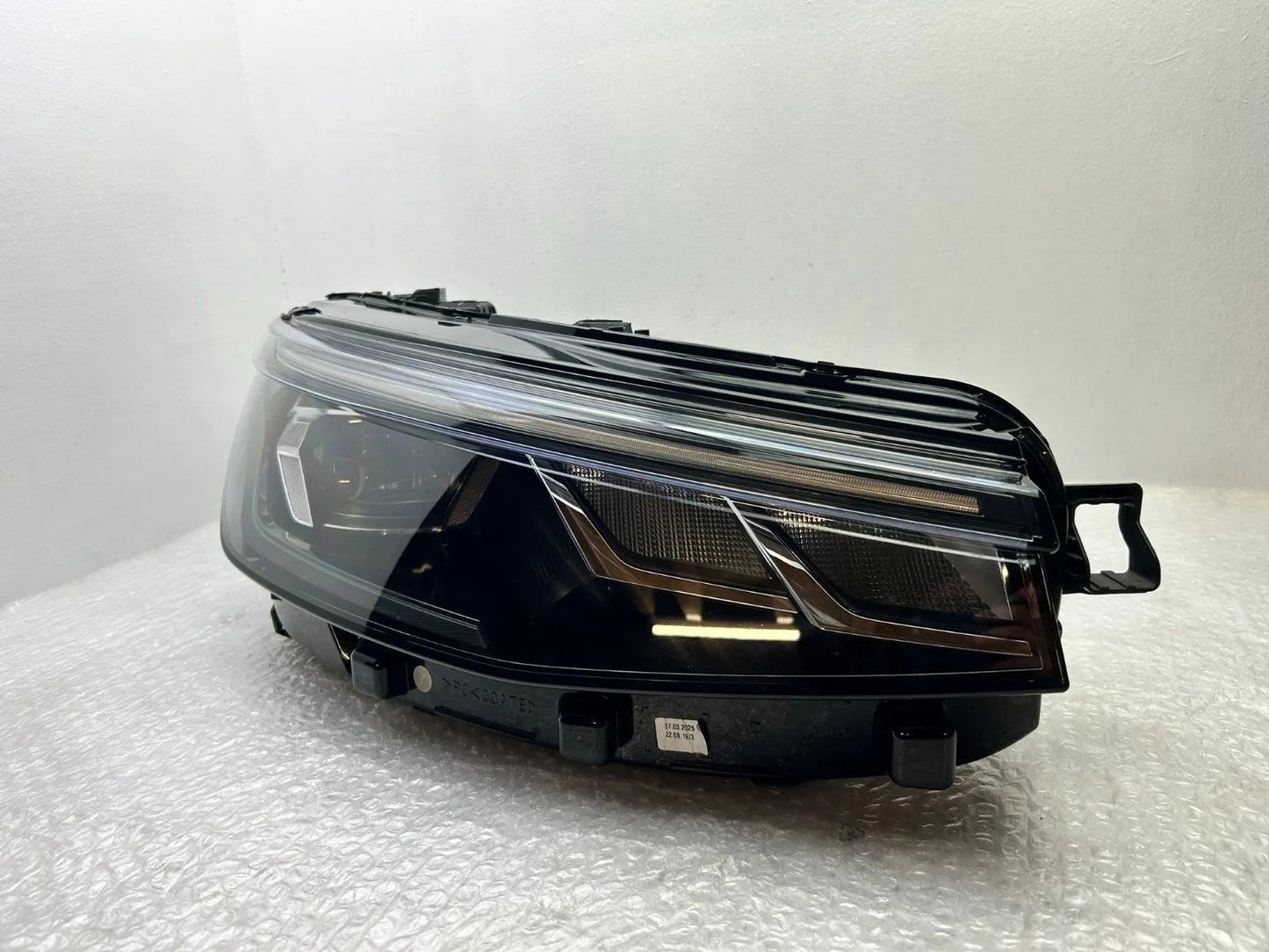 Original VW Passat B9 LED Scheinwerfer rechts 3J1941006