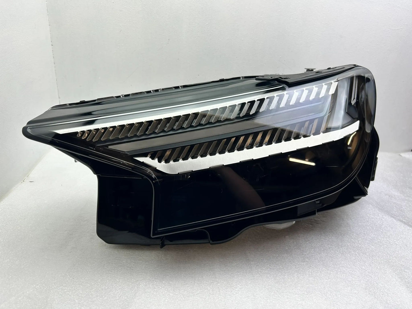Original Audi Q4 E-Tron LED Scheinwerfer links 89A941035