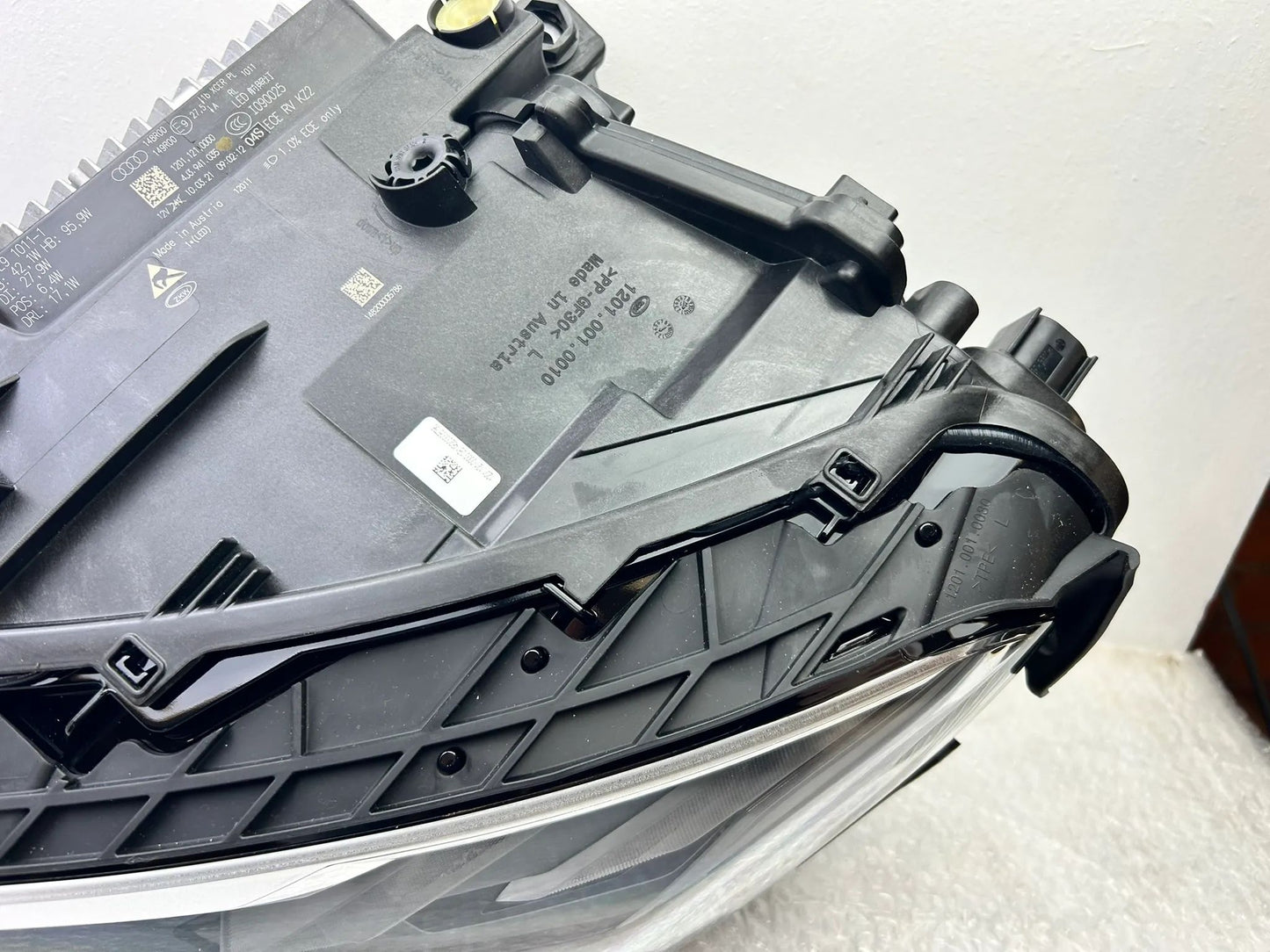 NEU original Audi e-tron GT RS LED Scheinwerfer links 4J3941035