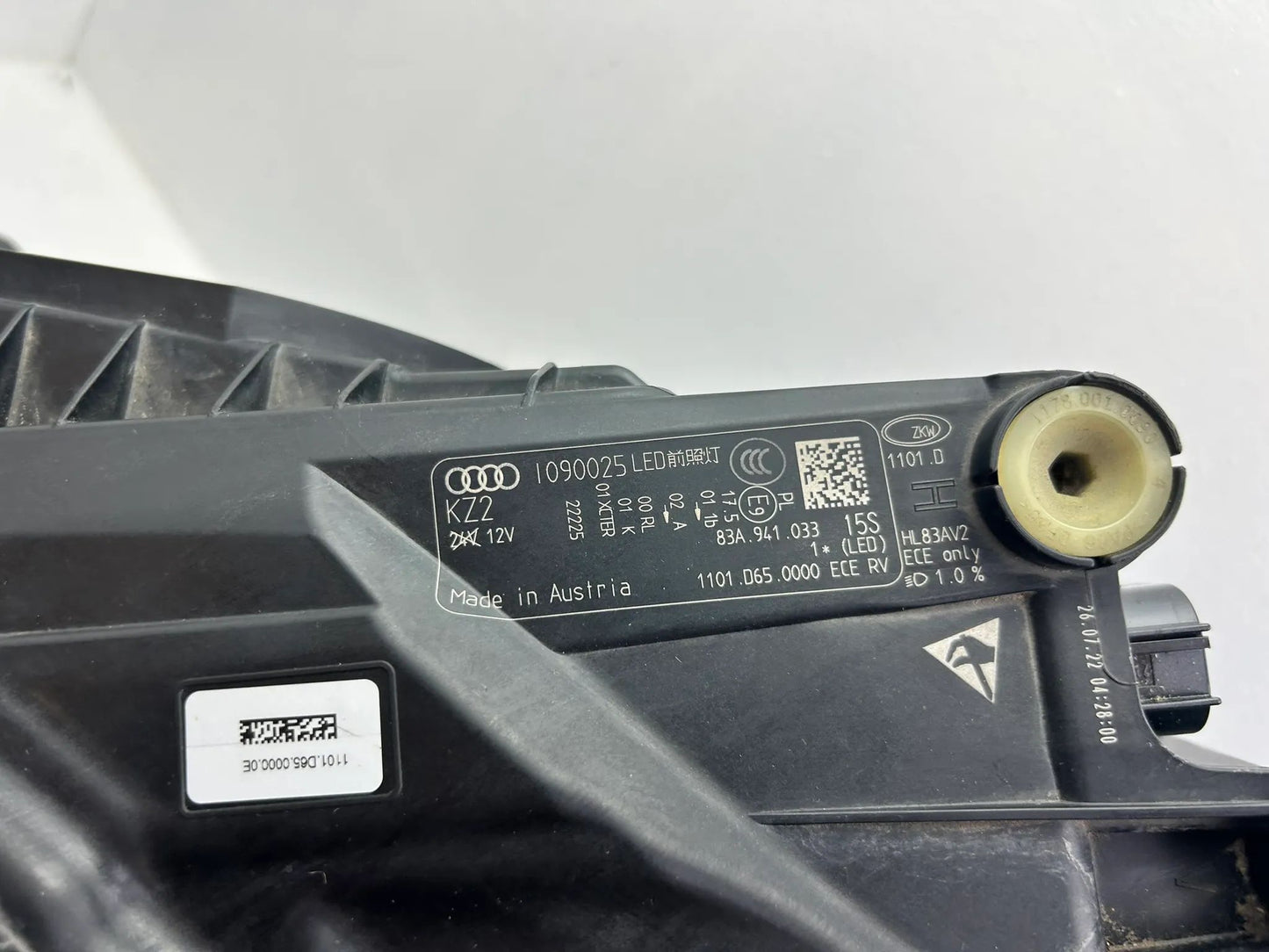 Original Audi Q3 83A LED Scheinwerfer links 83A941033