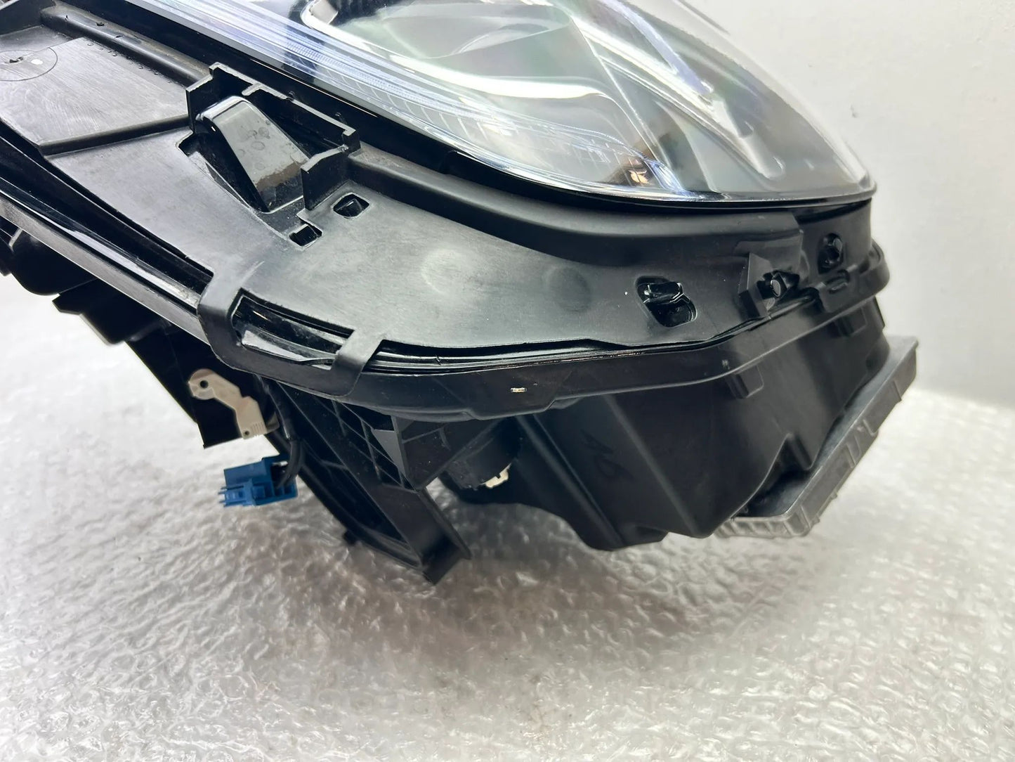 Original Mercedes GLB W247 LED Scheinwerfer links A2479060106