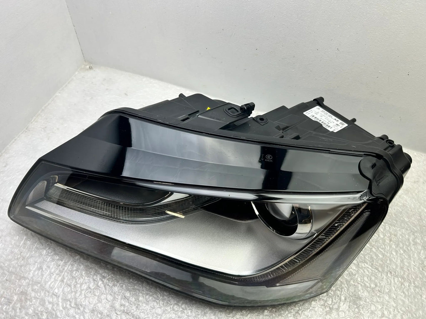 NEU Original Audi A8 4H Xenon Scheinwerfer links 4H0941029AE
