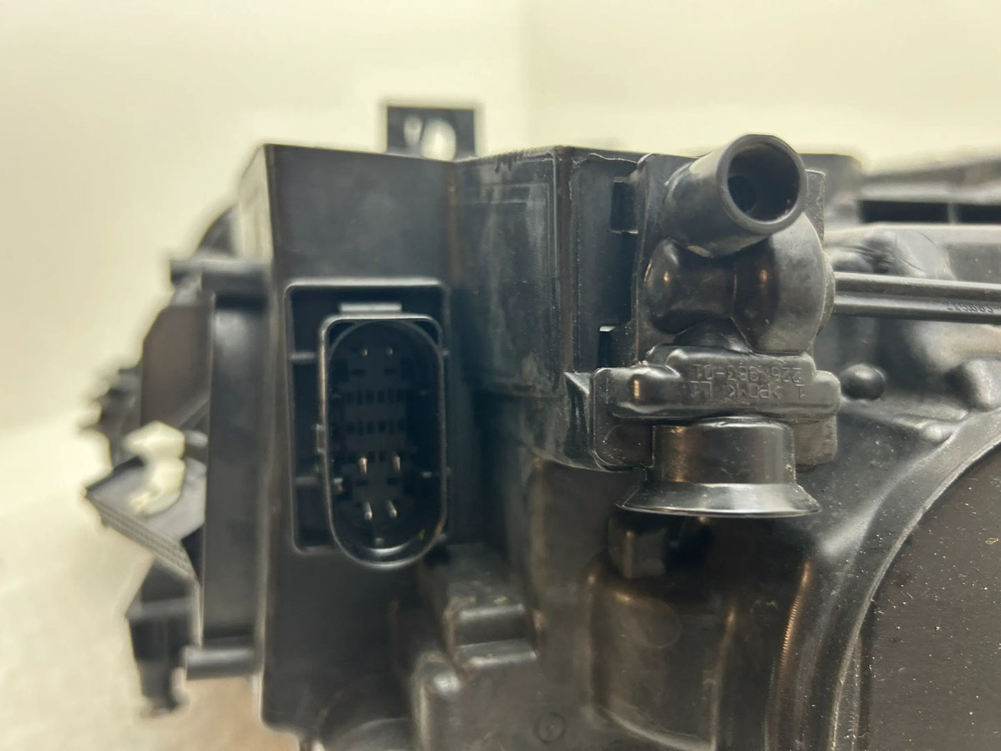 Original Mercedes CLA W118 LED Scheinwerfer links A1189068300