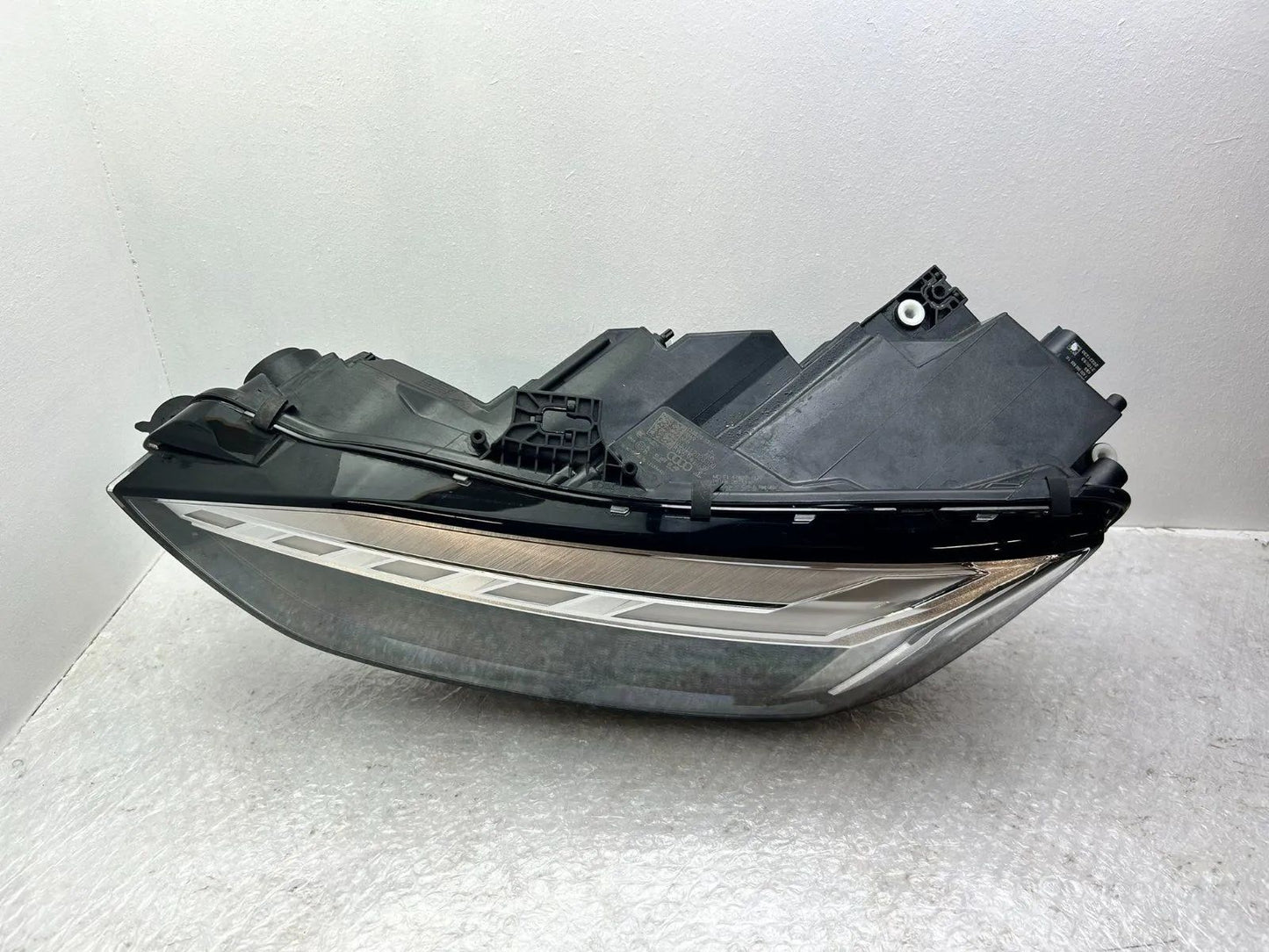 Original Audi A5 8V LED Matrix Scheinwerfer links 8W6941039