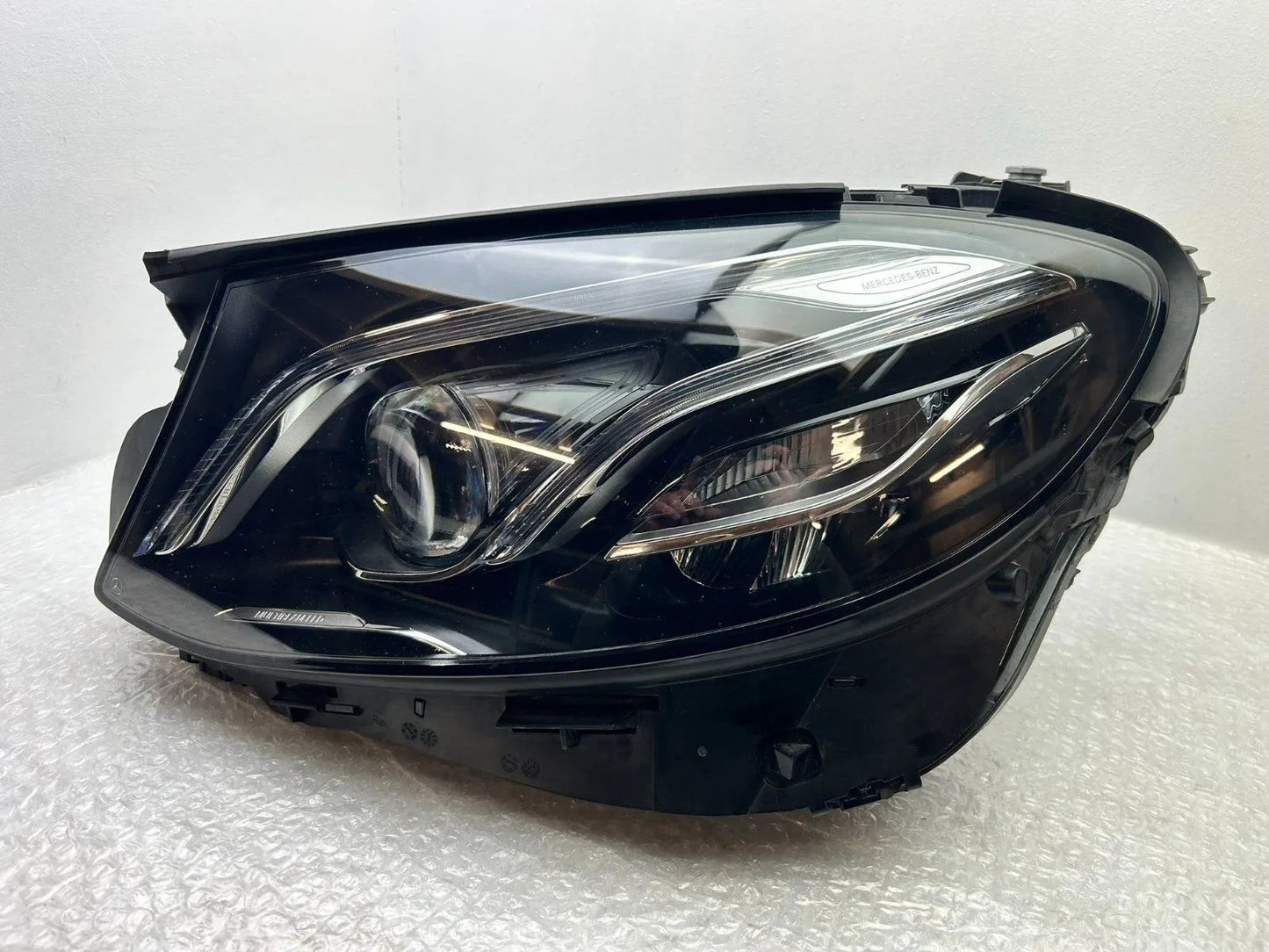 Mercedes E-Klasse W213 LED Scheinwerfer links A2139069508