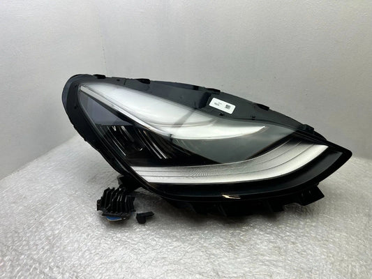 Original Tesla Model 3 LED Scheinwerfer rechts 1077376-00C