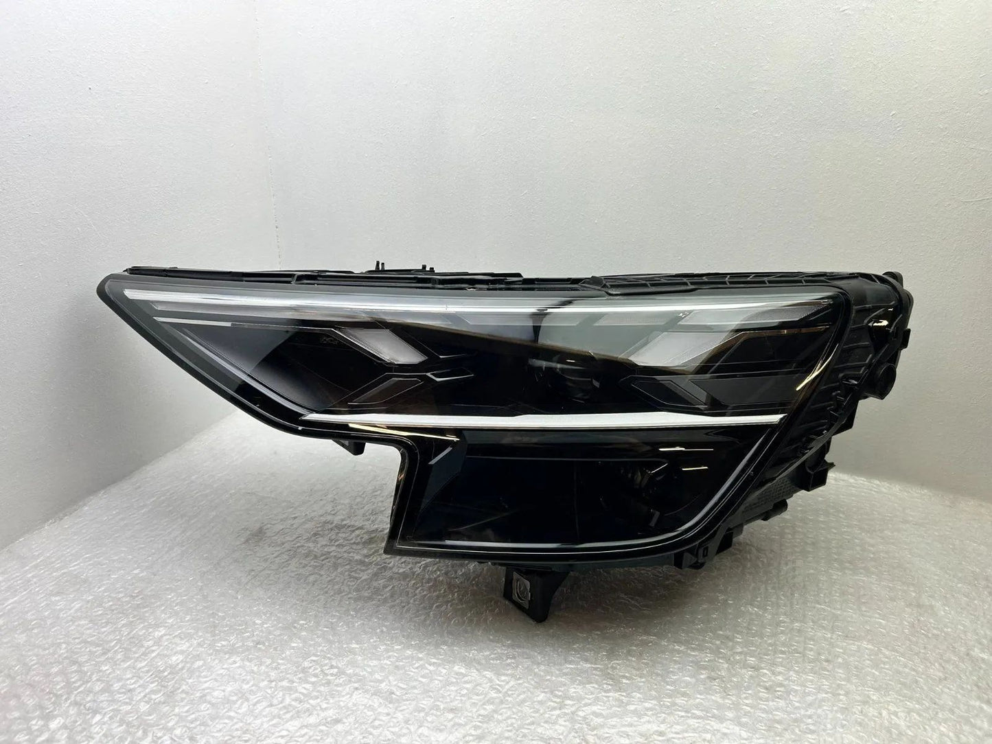 Original Audi Q8 SQ8 LED Matrix Scheinwerfer links 4M8941039