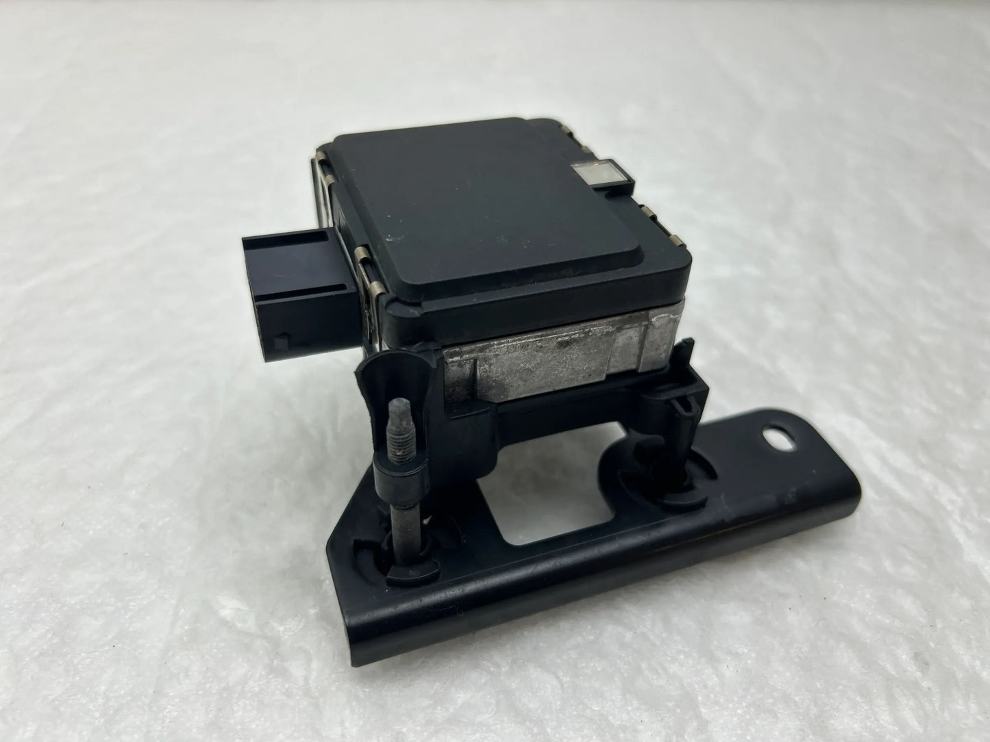 Original VW Audi Seat Radarsensor ACC Sensor 5Q0907561F