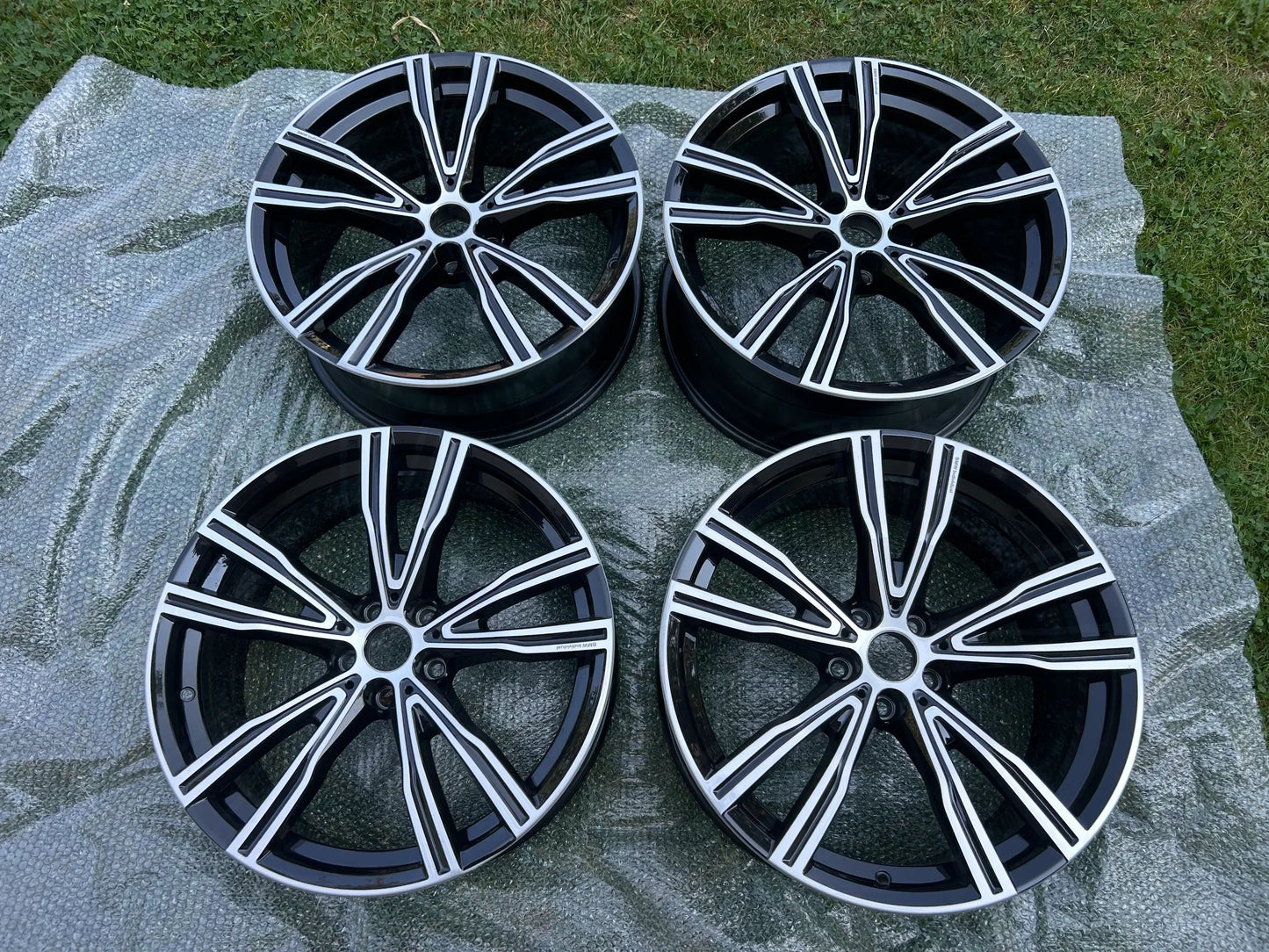 BMW 8er G14 G15 G16 Alufelgen Satz 20 Zoll 5x112 8072028 8072027