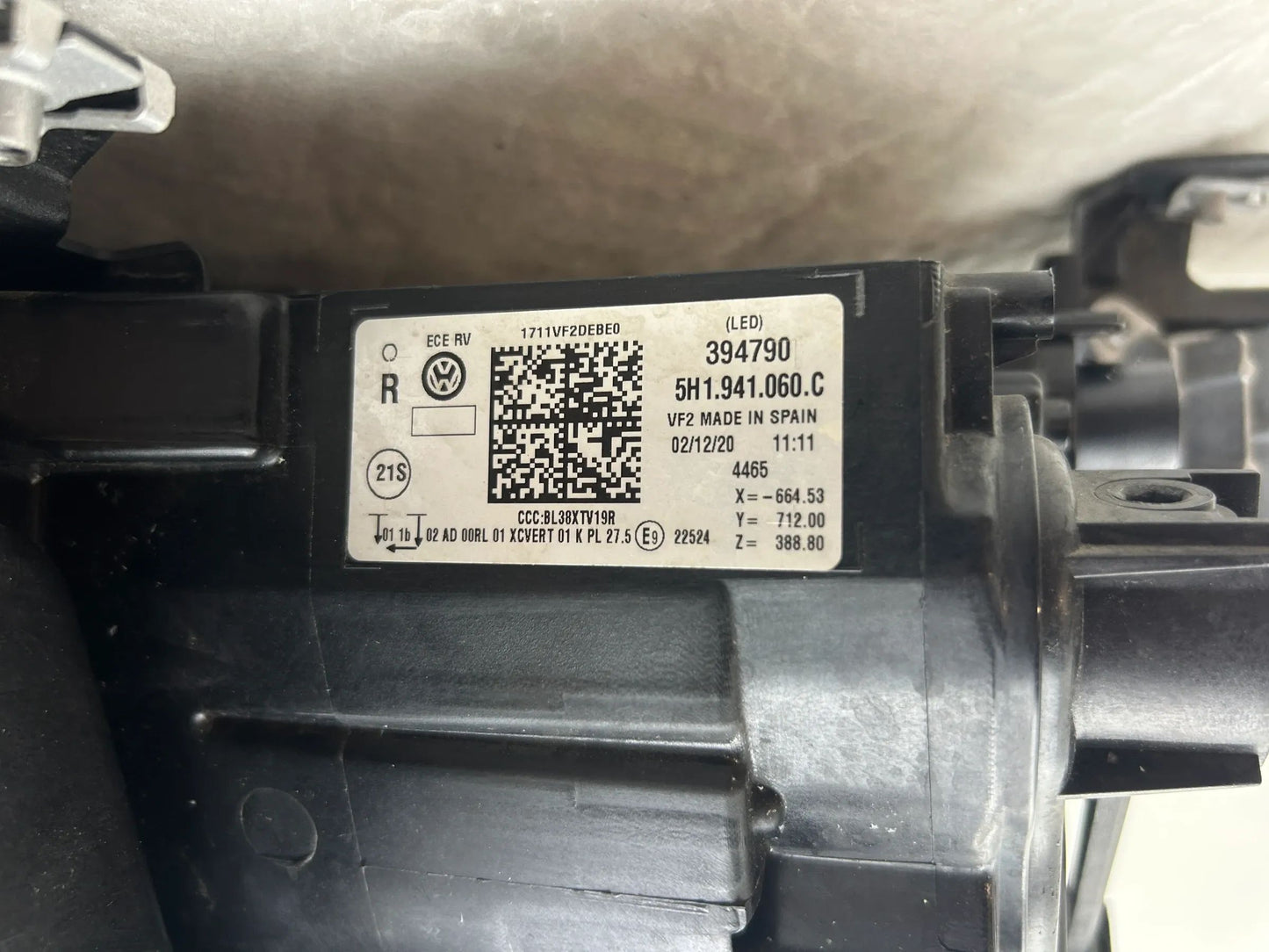 Original VW Golf VIII LED Scheinwerfer rechts 5H1941060C