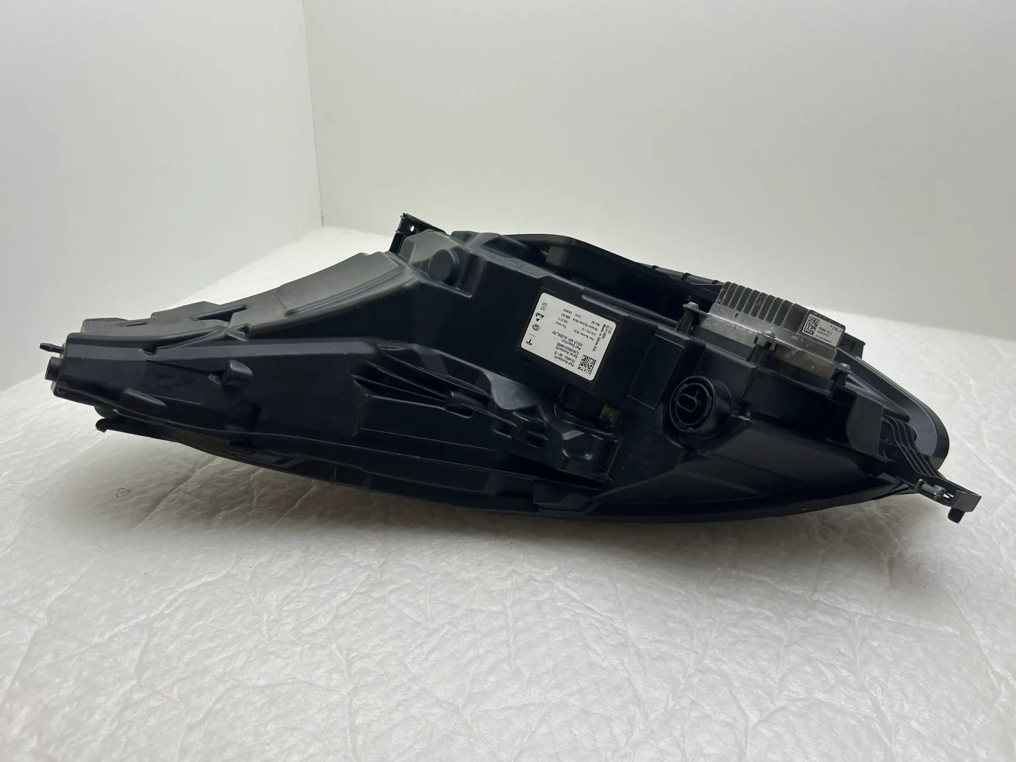 Original Tesla Model 3 LED Scheinwerfer rechts 1514953-00-D