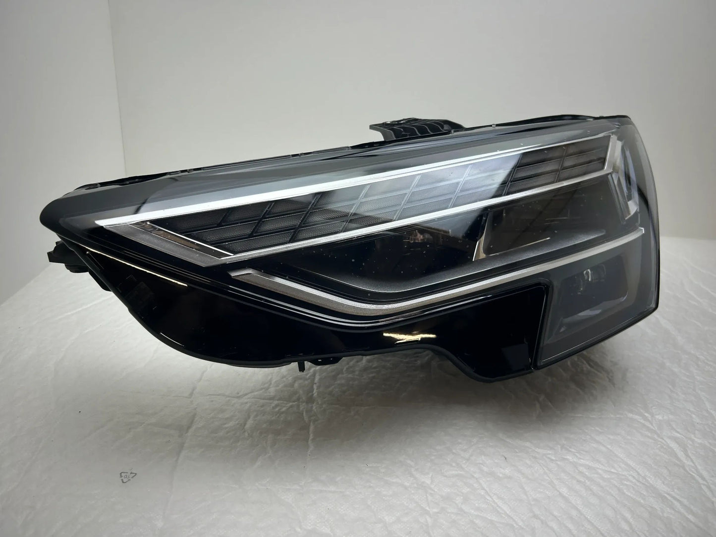 Original Audi A3 8Y LED Scheinwerfer links 8Y0941033D