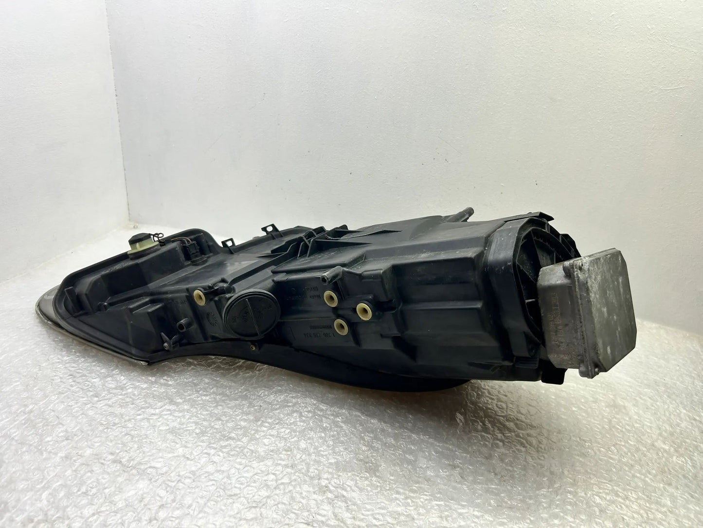 Porsche 911 996 Xenon Scheinwerfer links 99663105701 DEFEKT