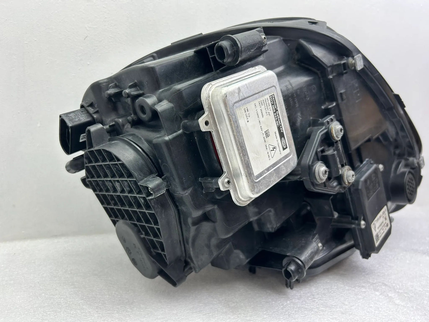 Porsche Cayenne Xenon Scheinwerfer links rechts 7P5941751F