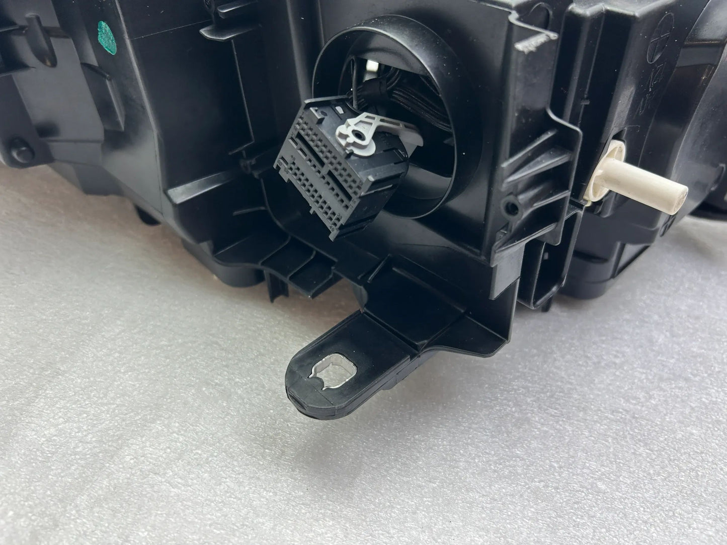 Original BMW X2 F39 LED Scheinwerfer links 8738185
