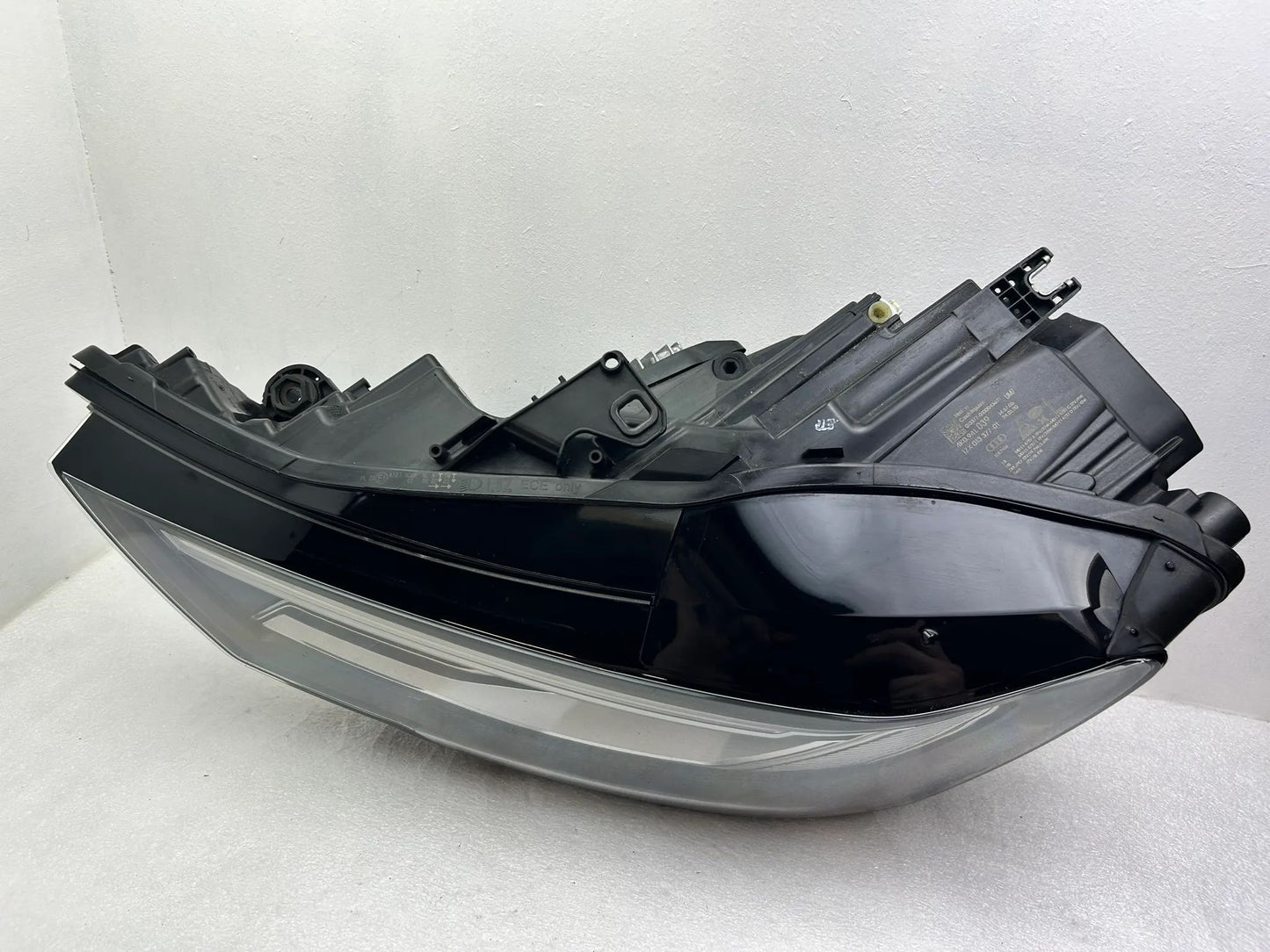 Original Audi A6 C8 4K LED Scheinwerfer links 4K0941039