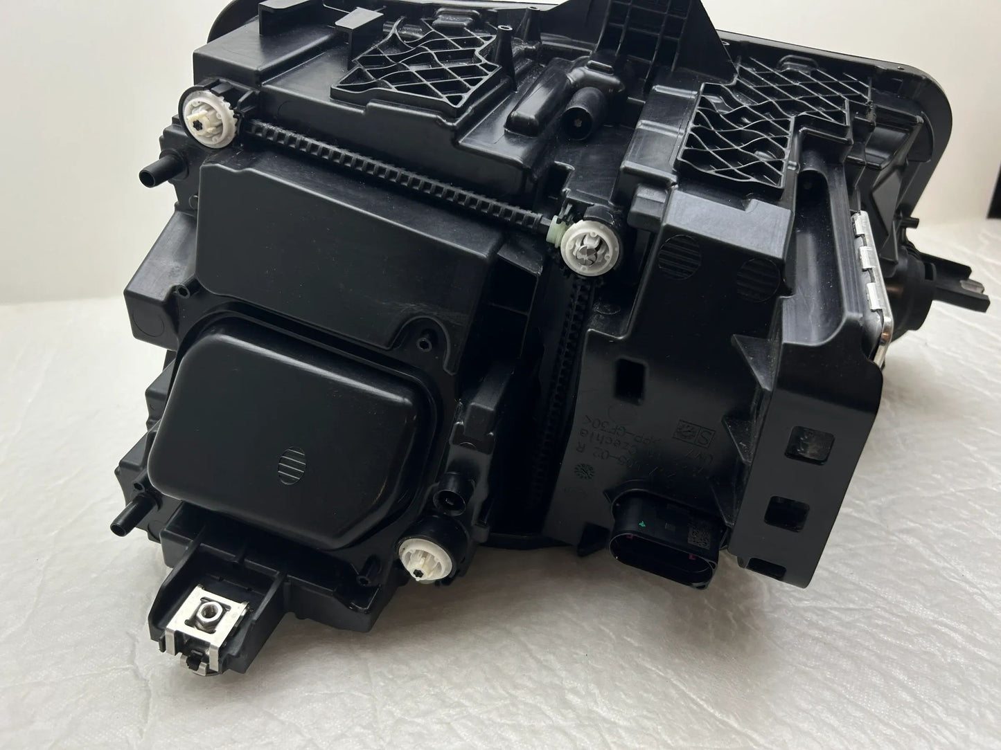 Original Audi A6 E-Tron Matrix LED Scheinwerfer rechts 85E941040R