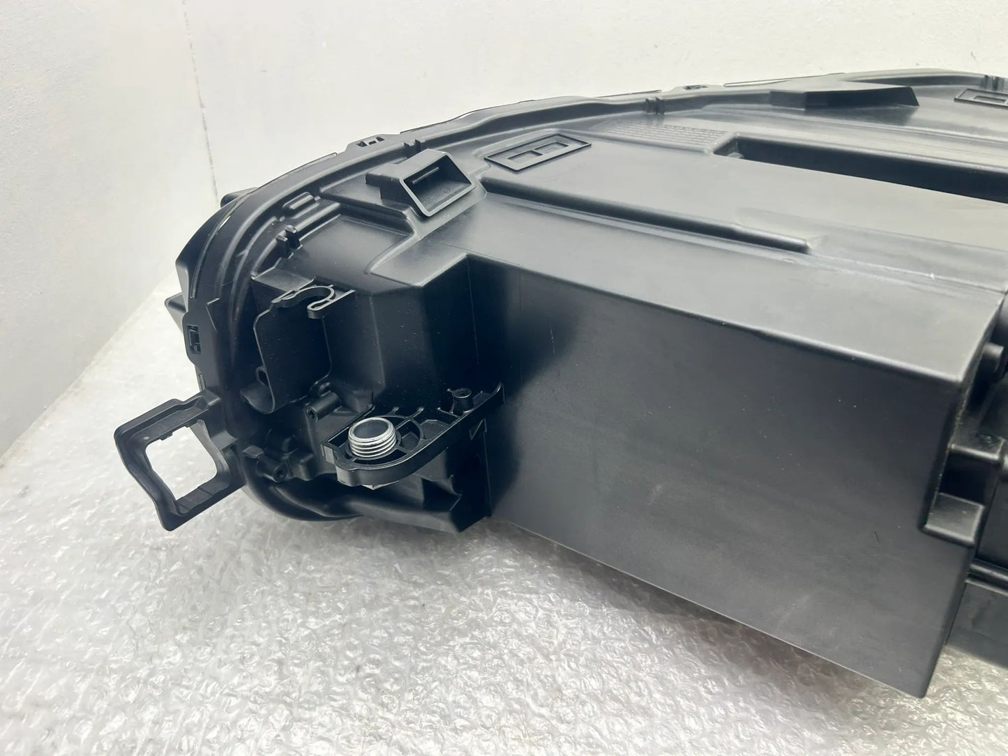 Original VW Passat B9 LED Scheinwerfer links 3J1941005