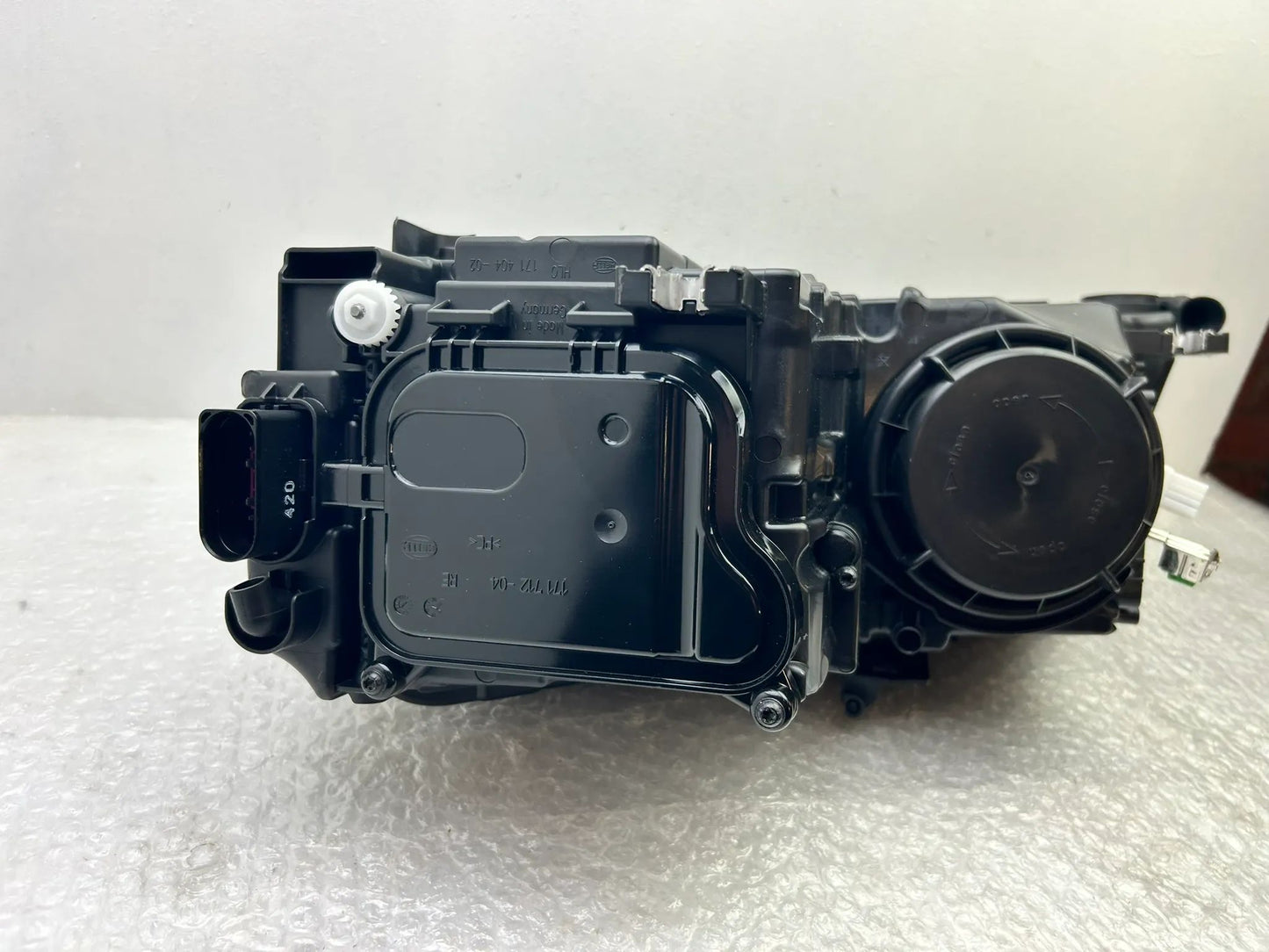 NEU Original Audi A8 4H Xenon Scheinwerfer rechts 4H0941030M