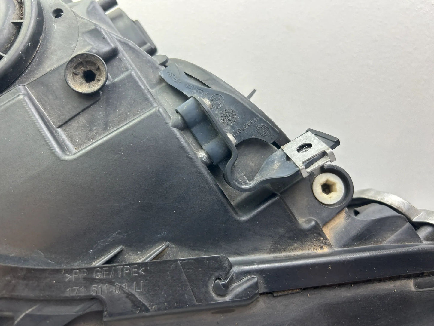 BMW 5er F10 F11 Xenon Scheinwerfer links Steuergeräte 7203251