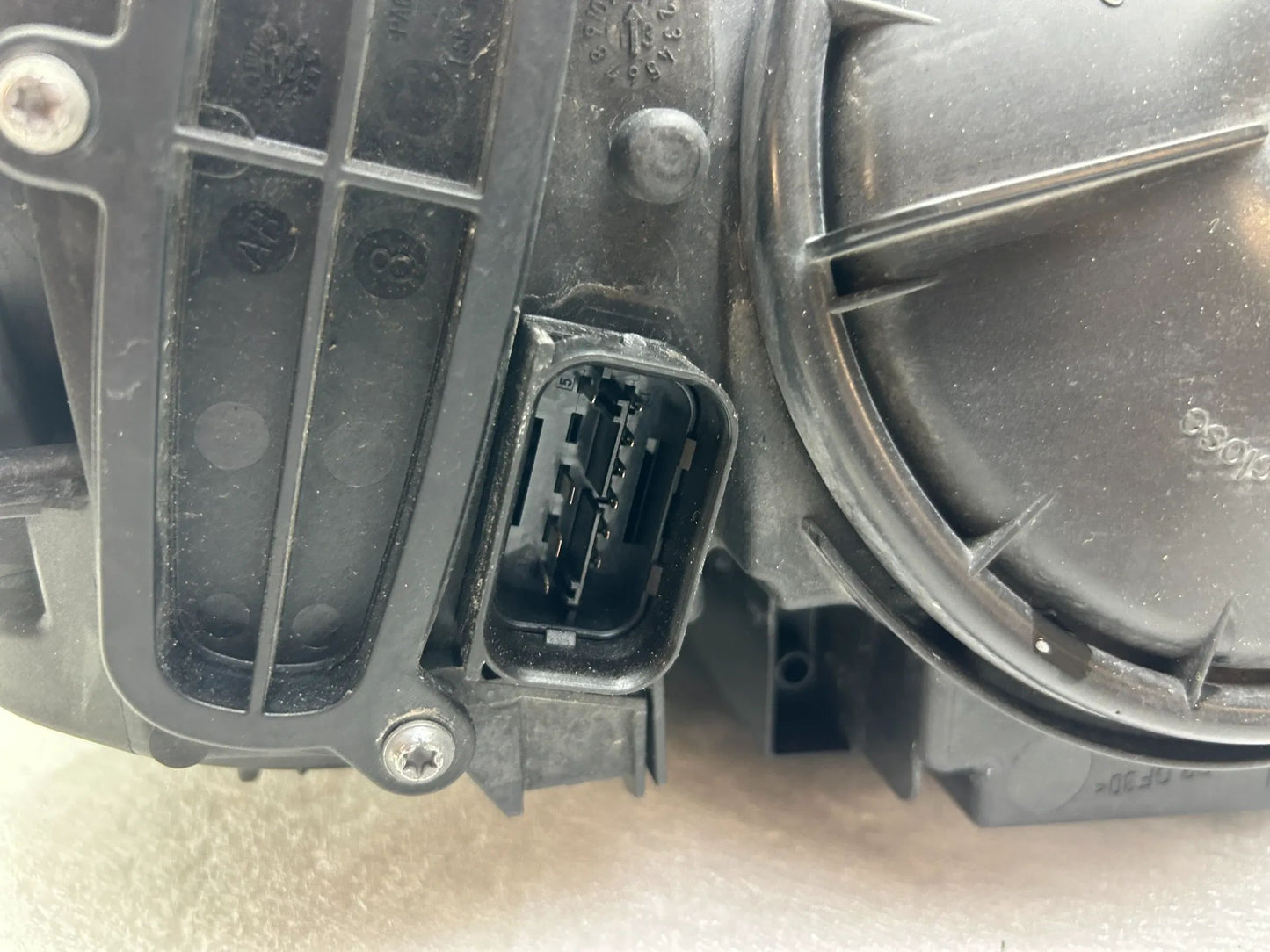 BMW 4er F32 F33 F36 LED Scheinwerfer links rechts 7399109 7399110