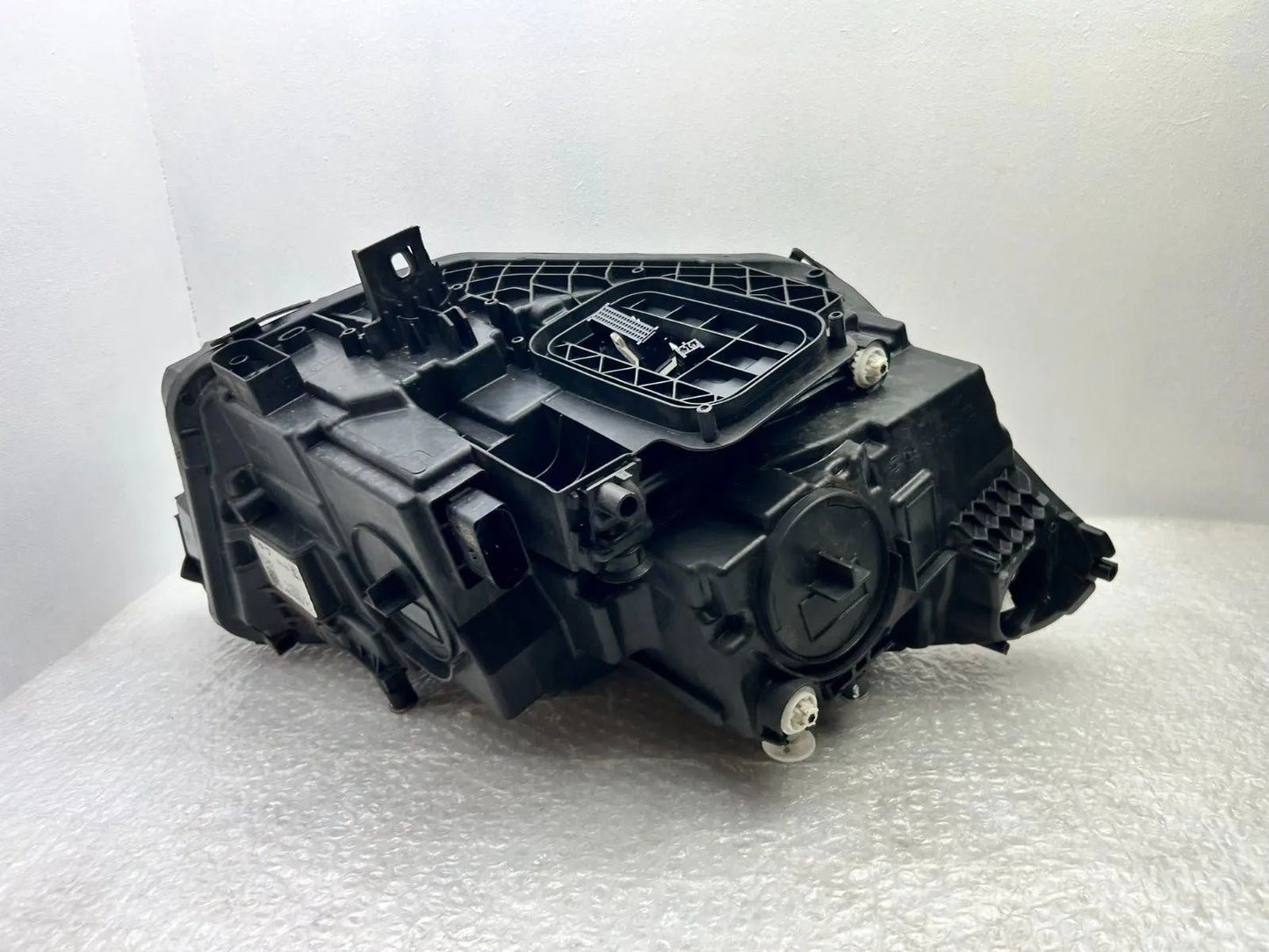 Original Mercedes W246 GLA Scheinwerfer links A2479063505