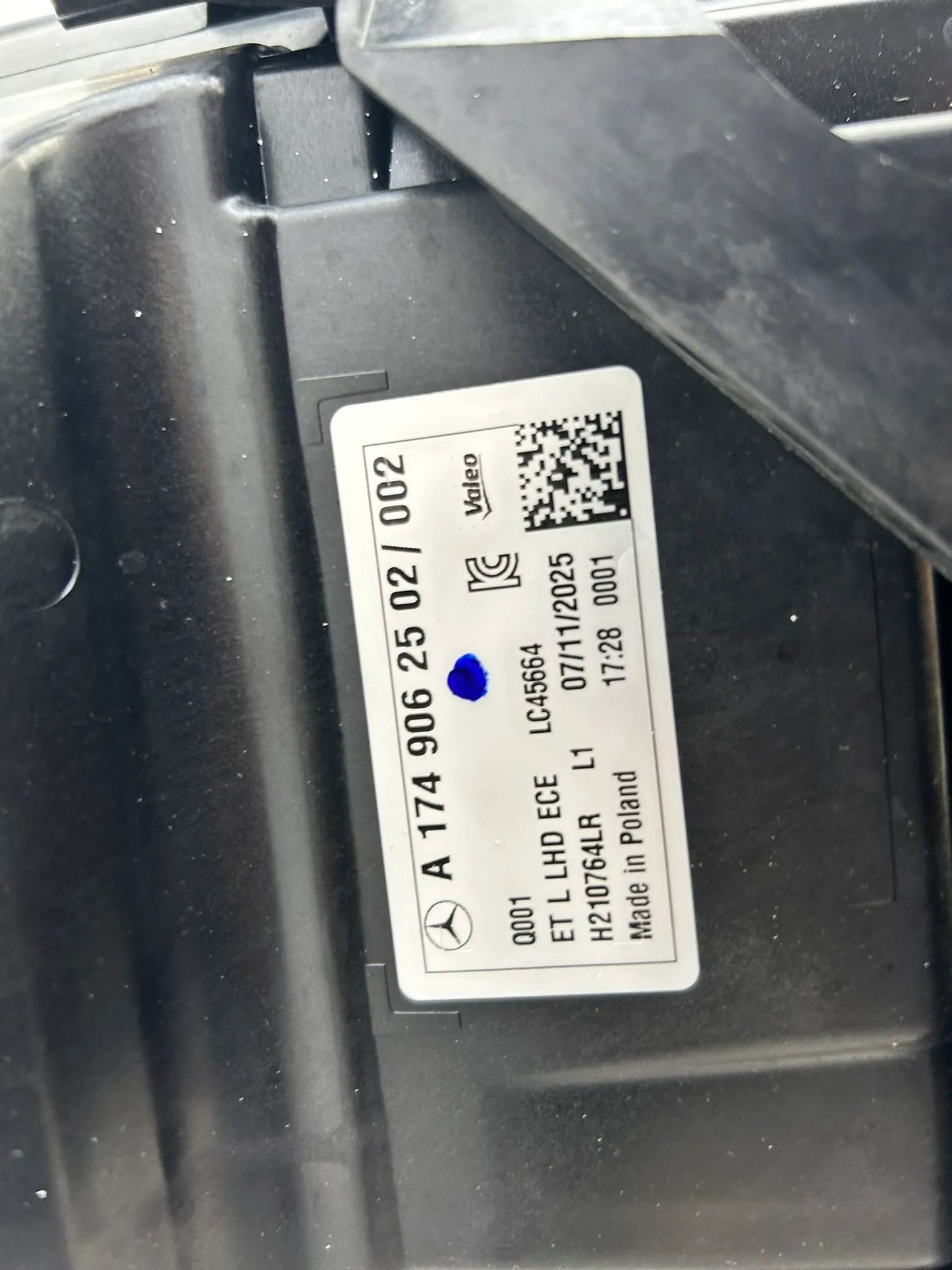 NEU Original Mercedes CLA W174 LED Scheinwerfer links A1749062502