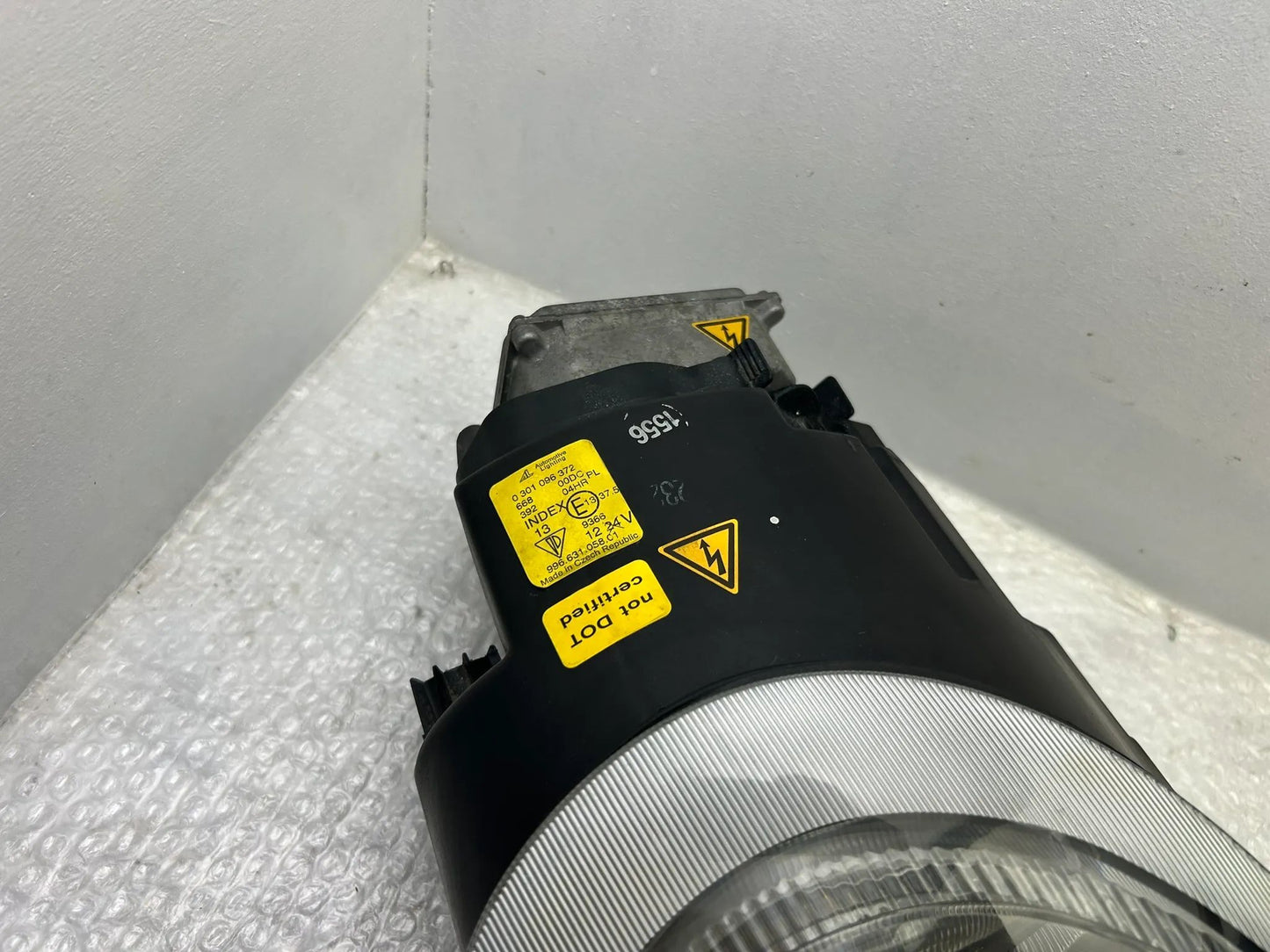 Original Porsche 911 996 Xenon Scheinwerfer rechts 99663105801