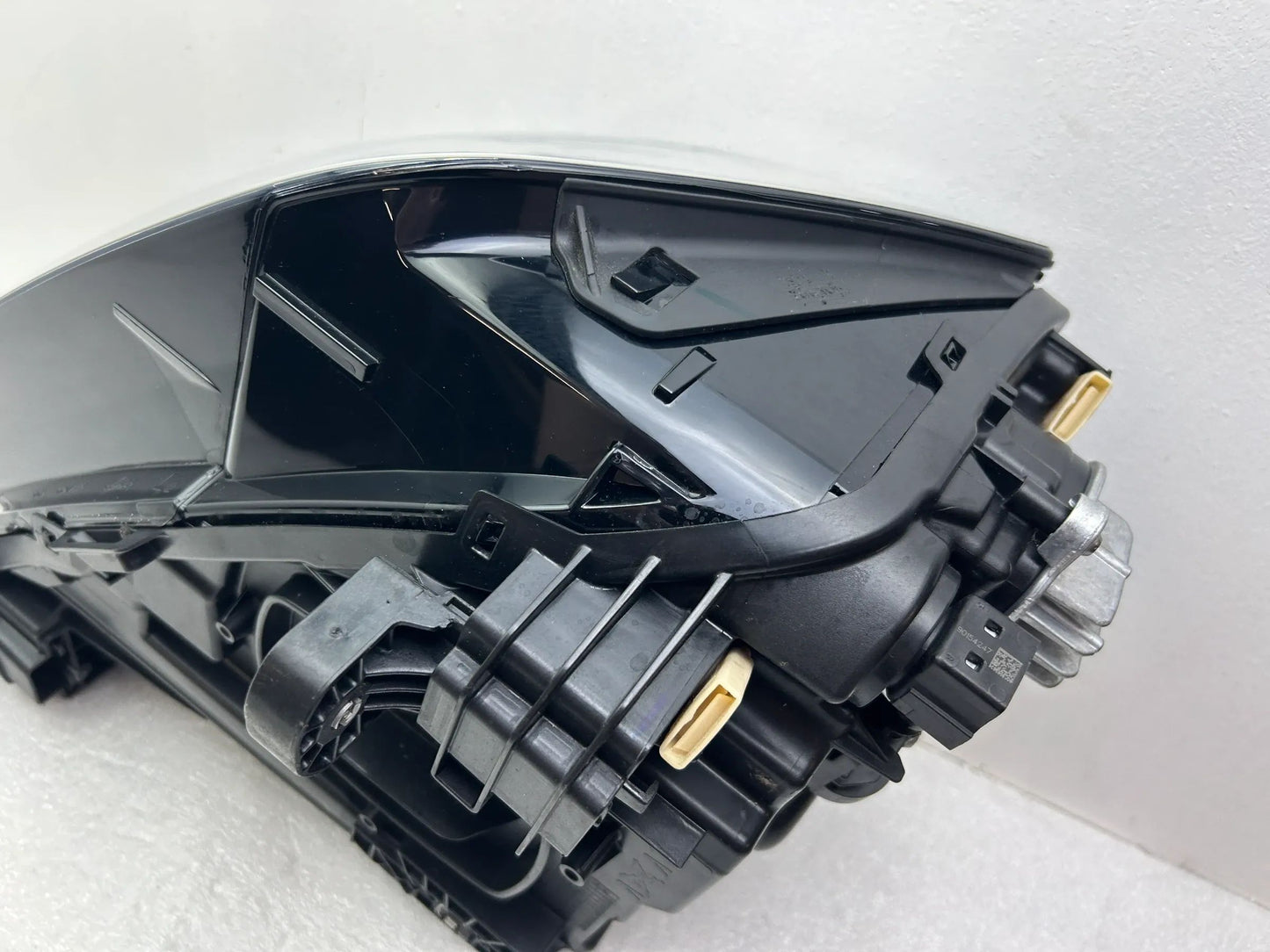 Original Audi Q2 81A LED Scheinwerfer links 81A941011C