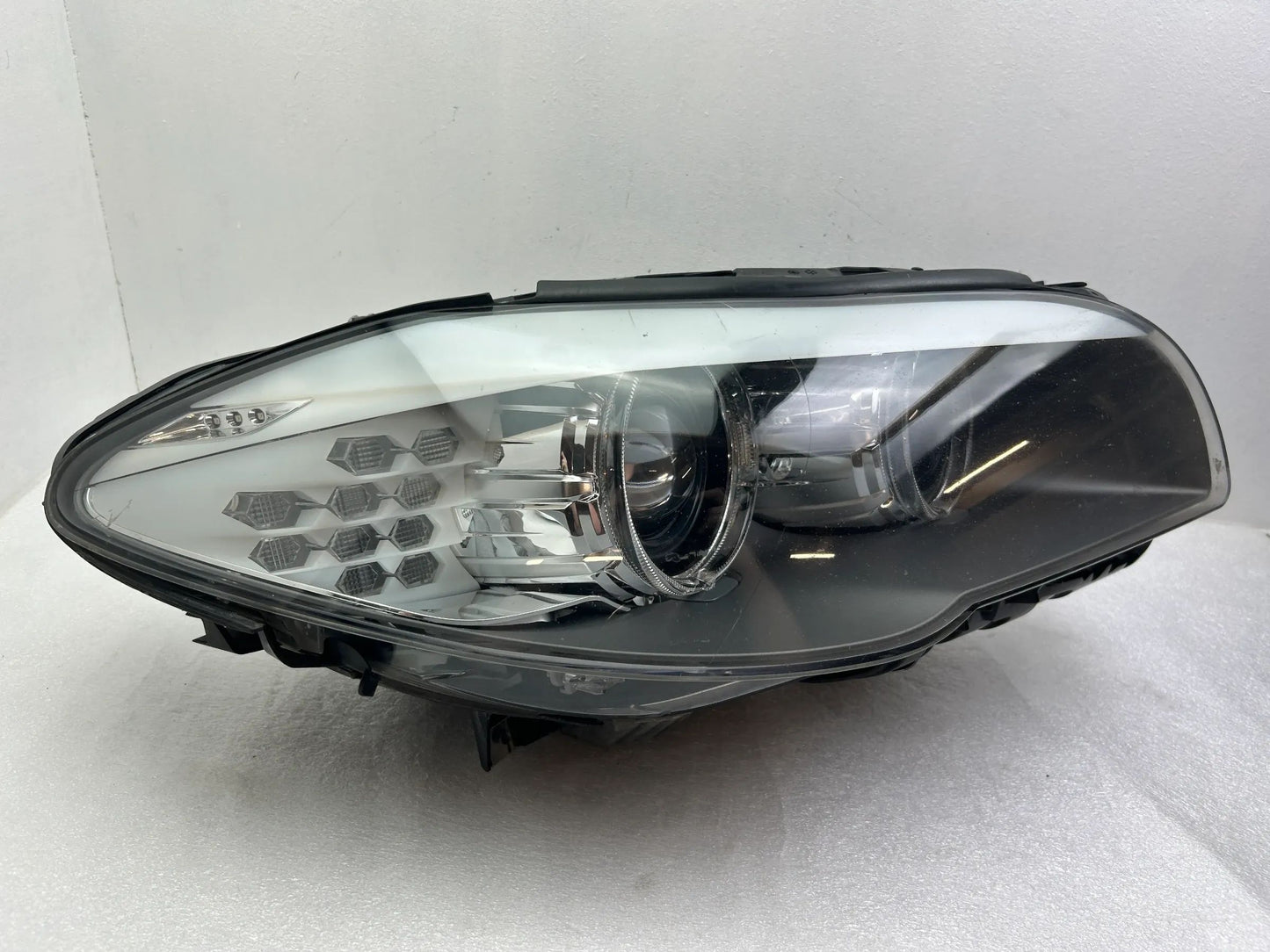 BMW 5er F10 F11 Bi-Xenon Scheinwerfer rechts 7271912 7203246