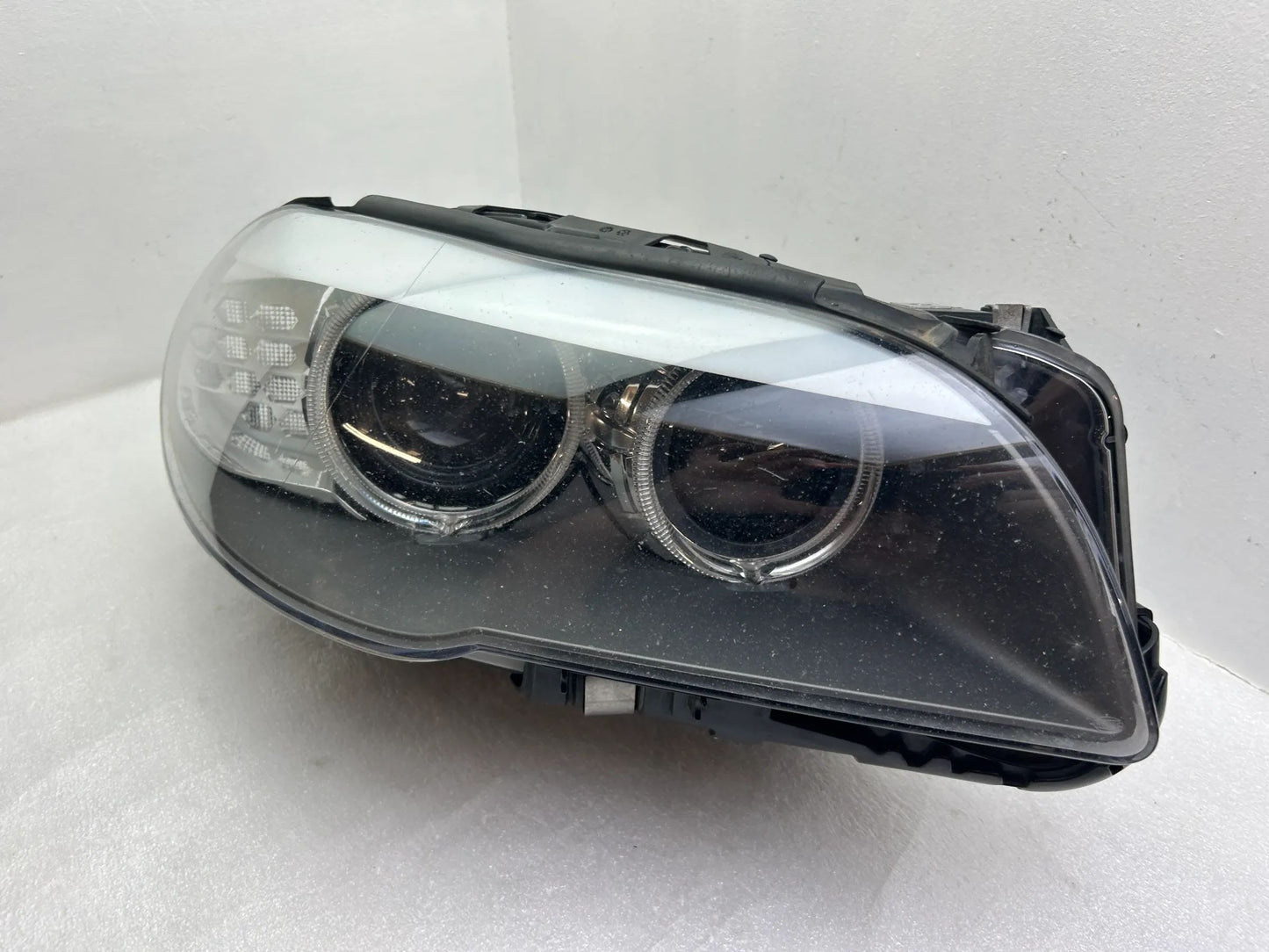 BMW 5er F10 F11 Bi-Xenon Scheinwerfer rechts 7271912 7203246