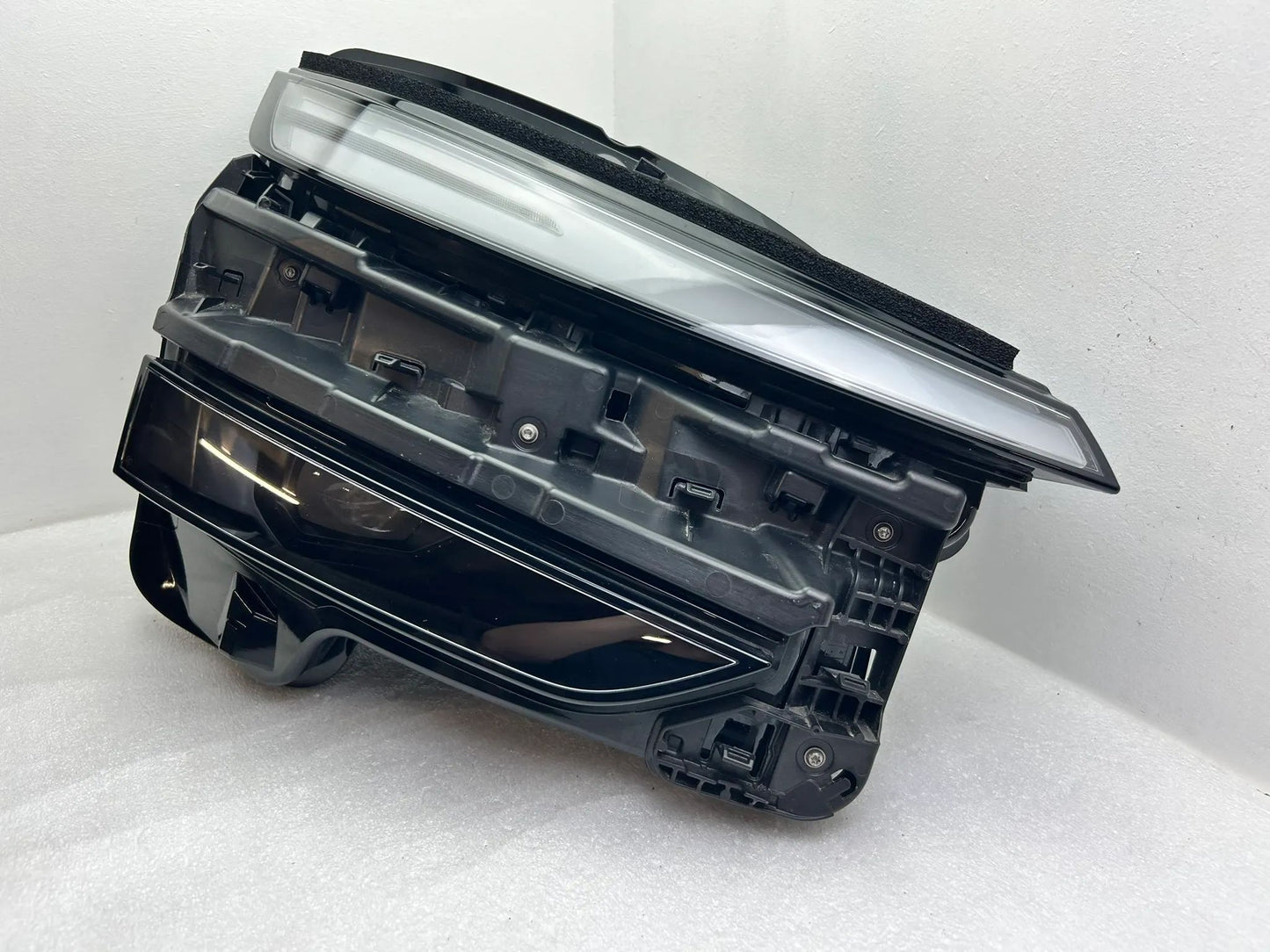 Tesla Modell Y Juniper LED Scheinwerfer rechts 1918351-00-D