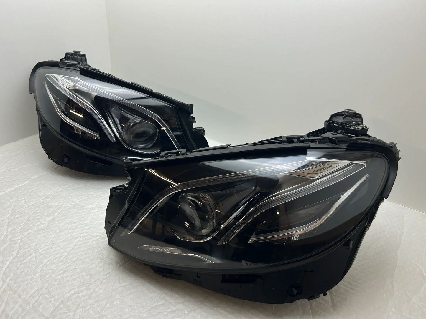 Original Mercedes W213 LED Scheinwerfer links rechts A2139067506