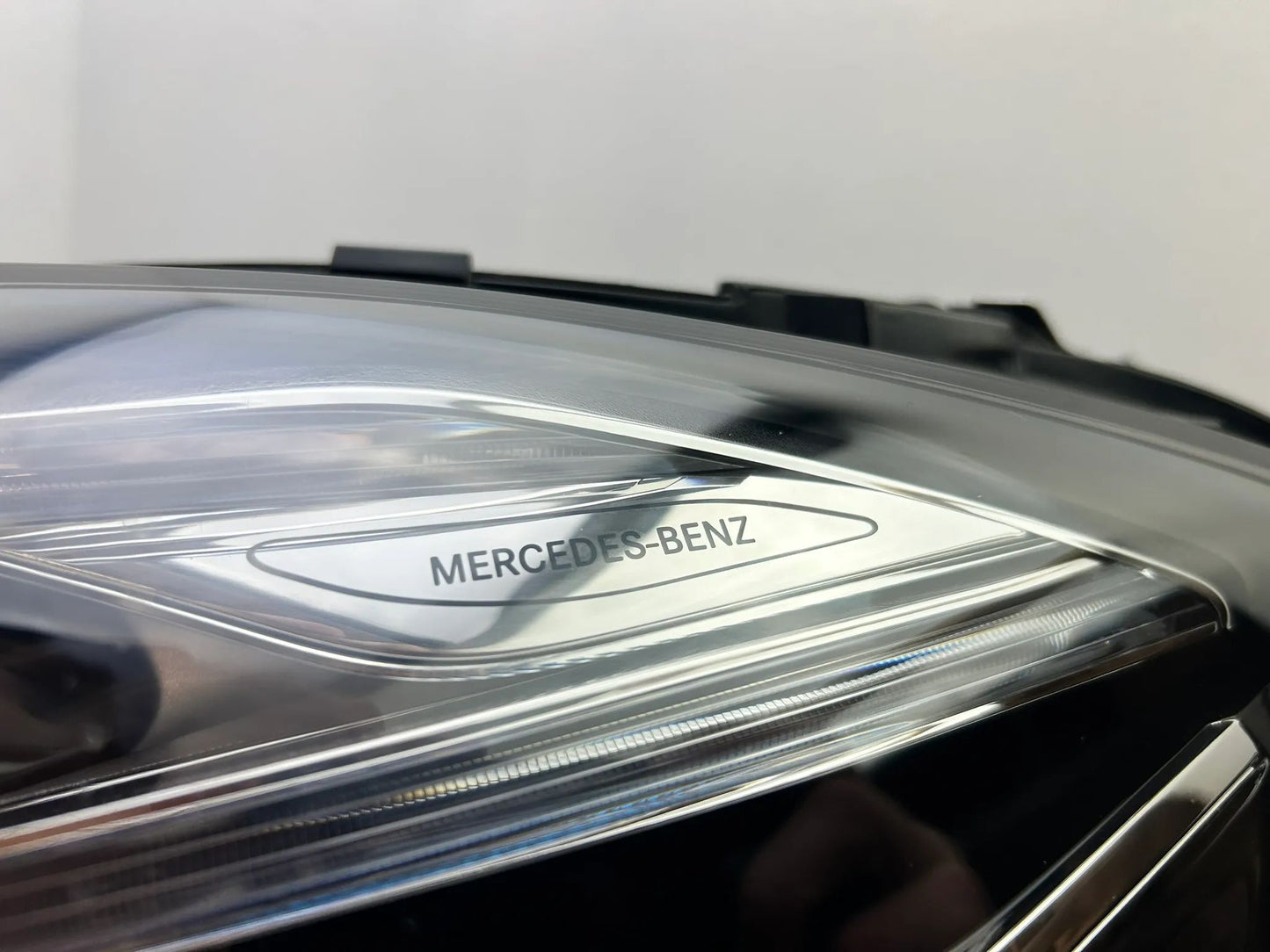 Original Mercedes W213 LED Scheinwerfer links A2139064704