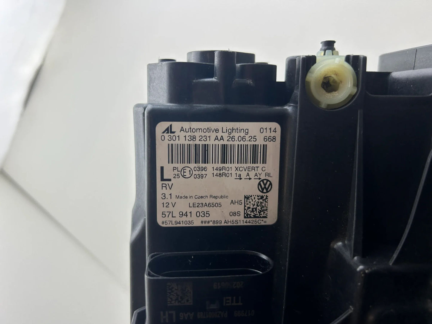Original VW Tayron LED Scheinwerfer links 57L941035