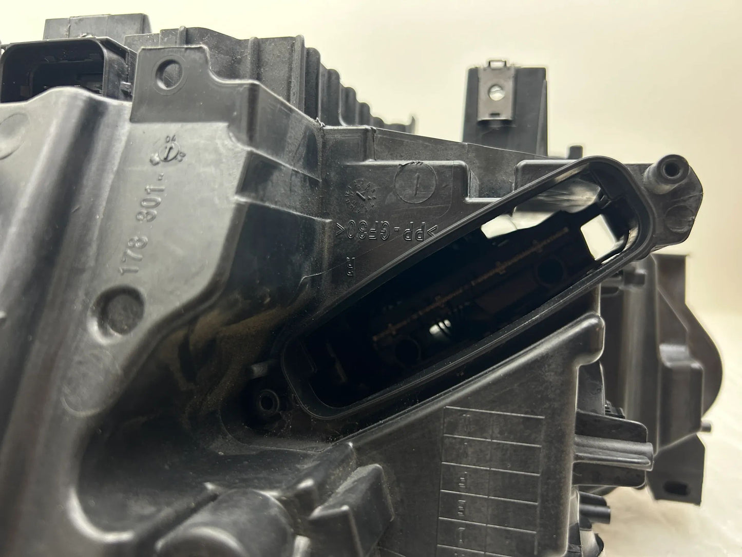 BMW 1 F20 F21 Xenon Scheinwerfer Dynamic rechts 7229680