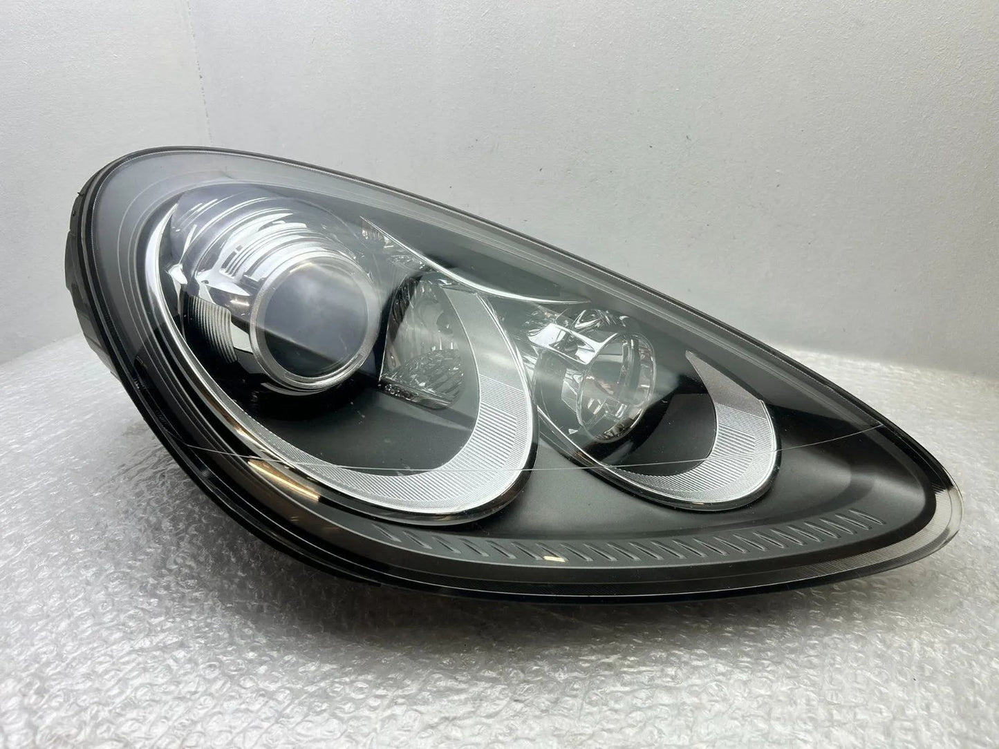 Porsche Cayenne II BI-Xenon Scheinwerfer rechts 7P5941032BA