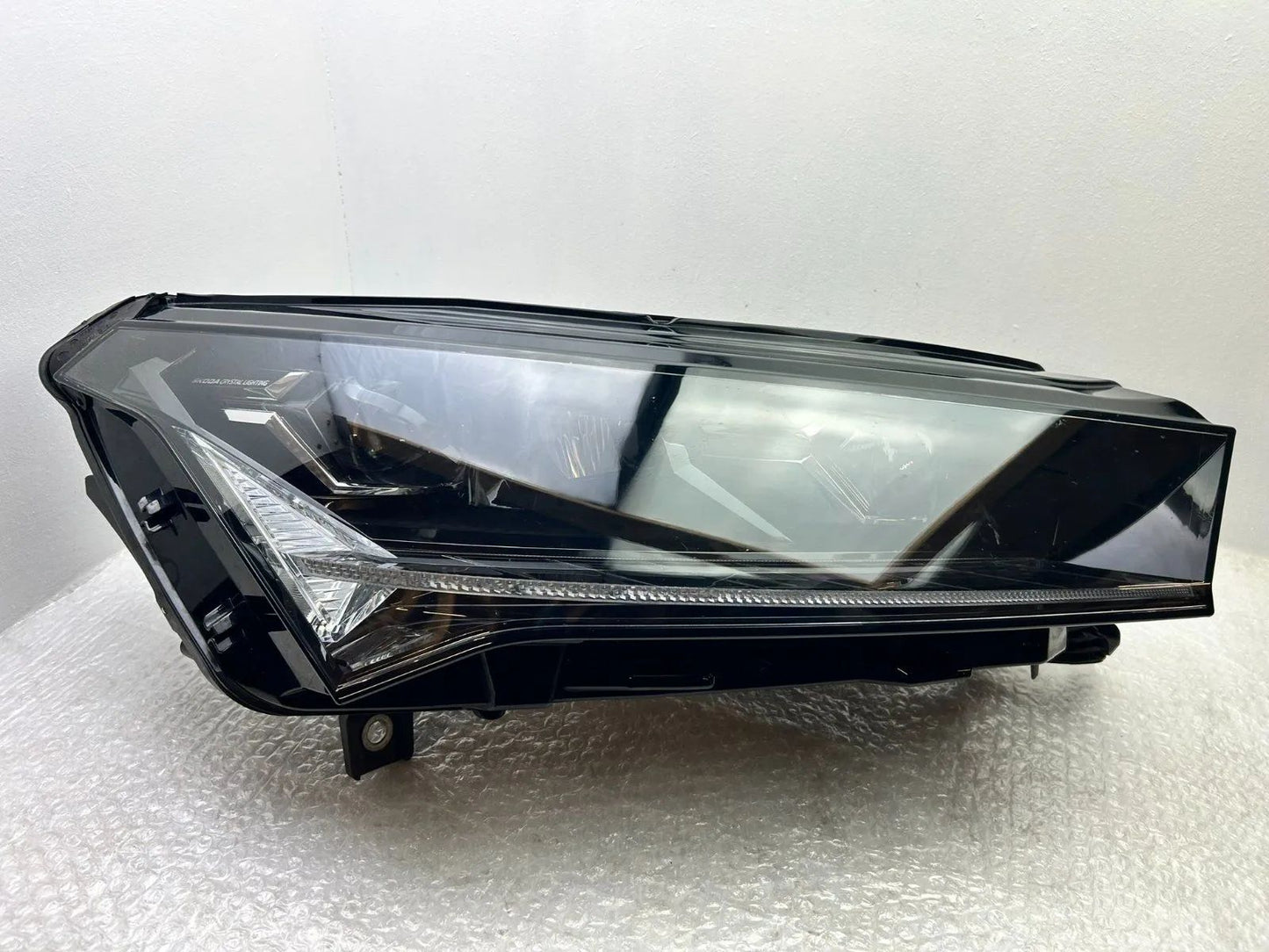 Original Skoda Enyaq IV LED Scheinwerfer rechts 5LB941016B