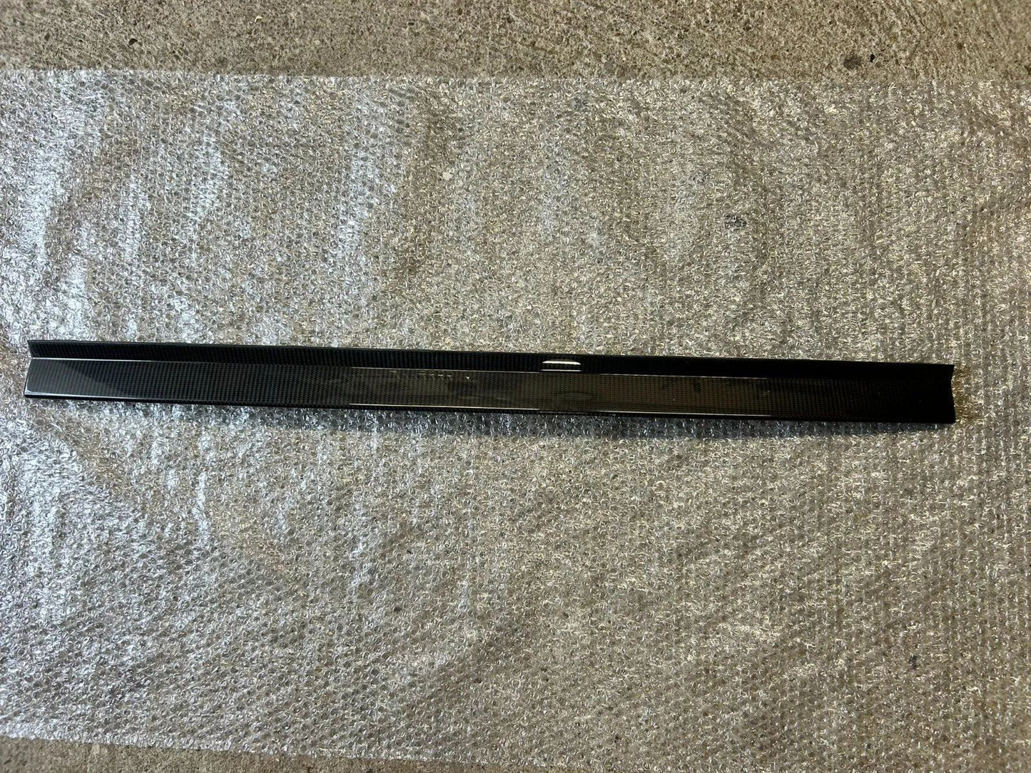 Audi E-tron GT Carbon Blende Leiste Heckstoßstange 4J3807833A 3Q0