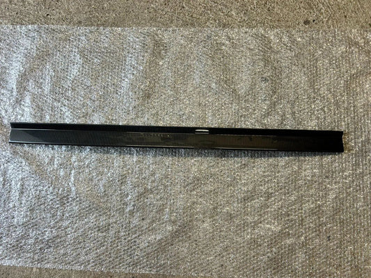 Audi E-tron GT Carbon Blende Leiste Heckstoßstange 4J3807833A 3Q0