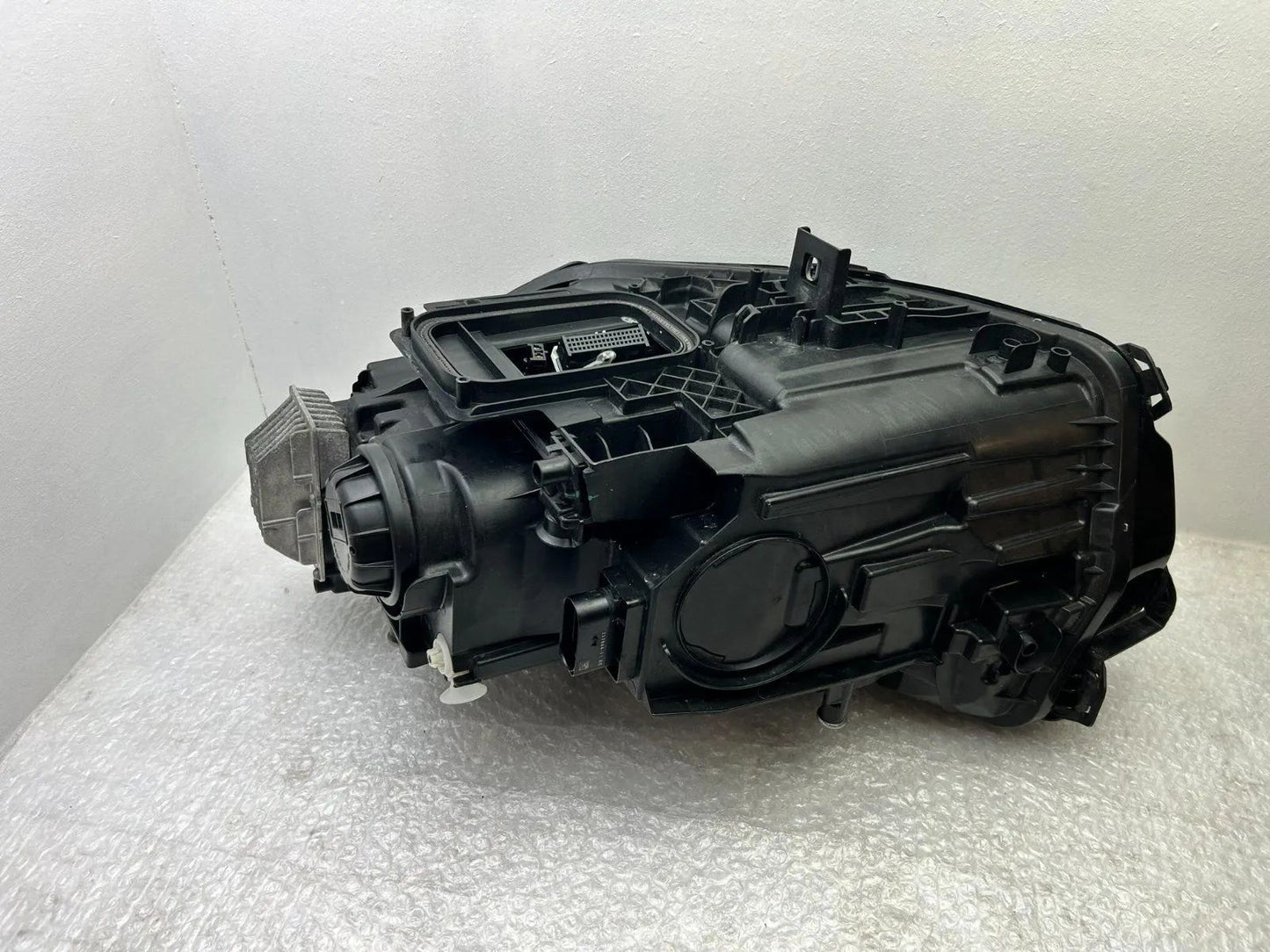 Mercedes EQB EQA W243 LED Scheinwerfer rechts A2439069000